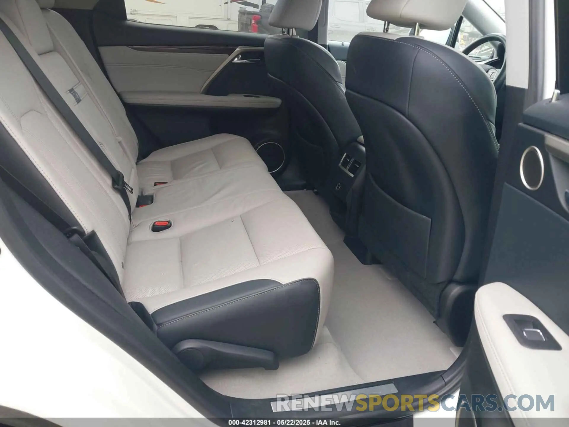 8 Photograph of a damaged car 2T2BZMCA7KC169897 LEXUS RX 350 2019