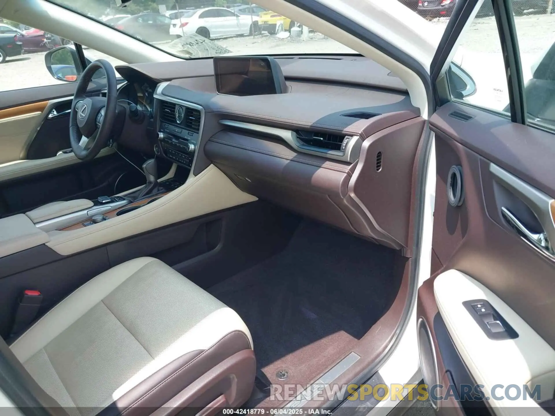 5 Photograph of a damaged car 2T2BZMCA7KC182763 LEXUS RX 350 2019