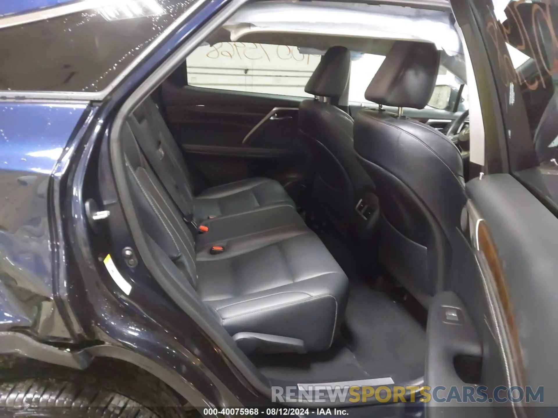 8 Photograph of a damaged car 2T2BZMCA8KC186417 LEXUS RX 350 2019