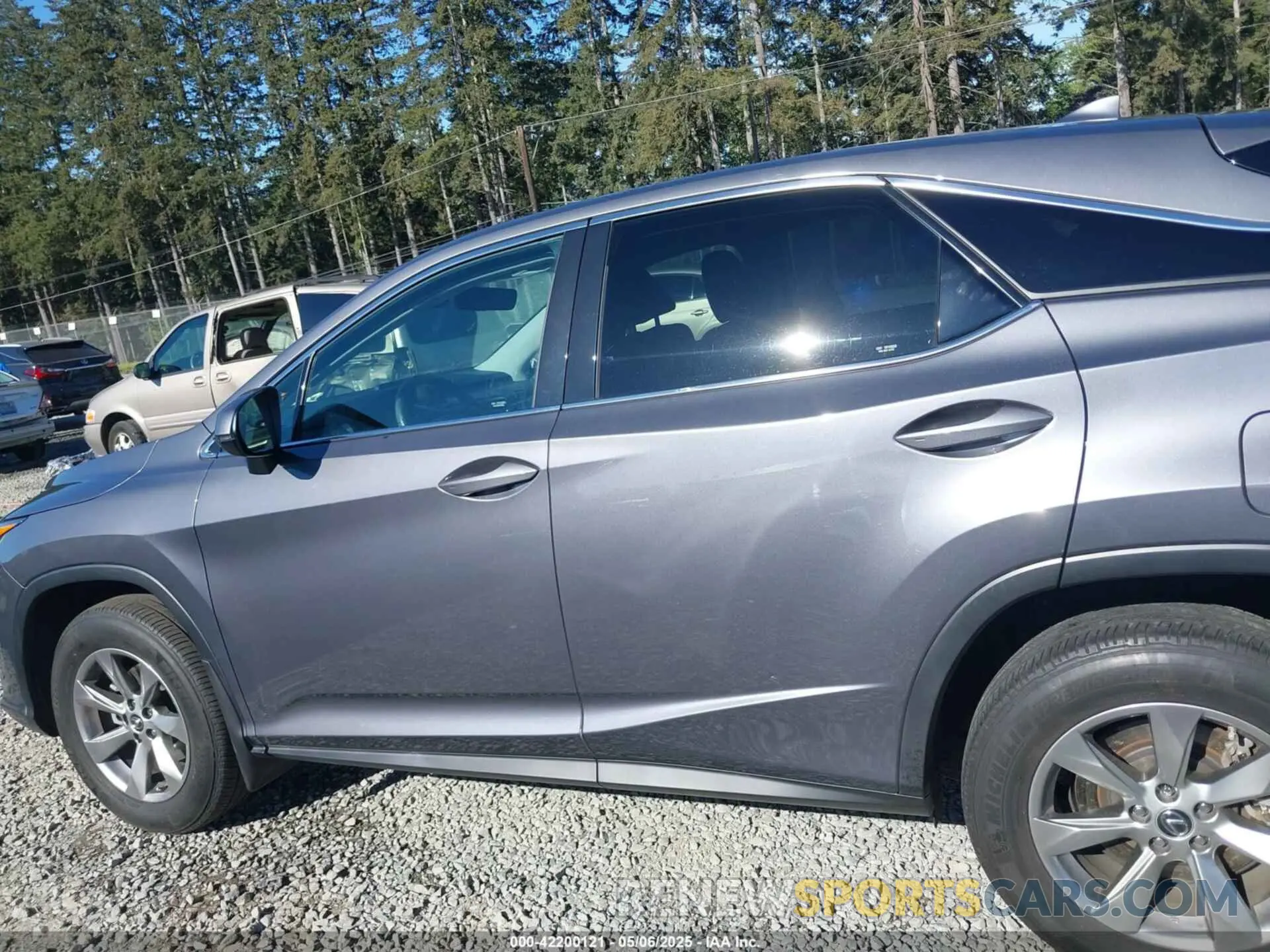 14 Photograph of a damaged car 2T2BZMCA8KC211543 LEXUS RX 350 2019