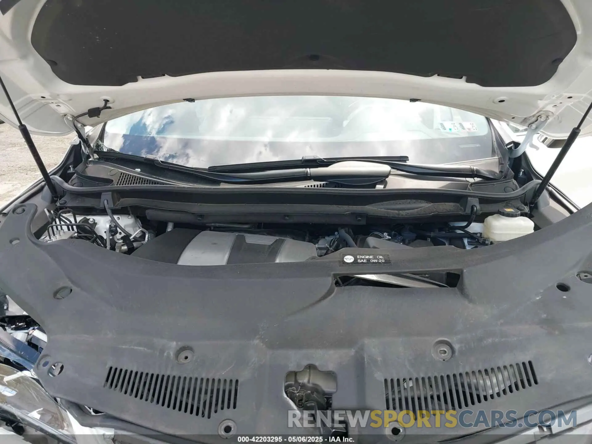 10 Photograph of a damaged car 2T2BZMCAXKC195457 LEXUS RX 350 2019