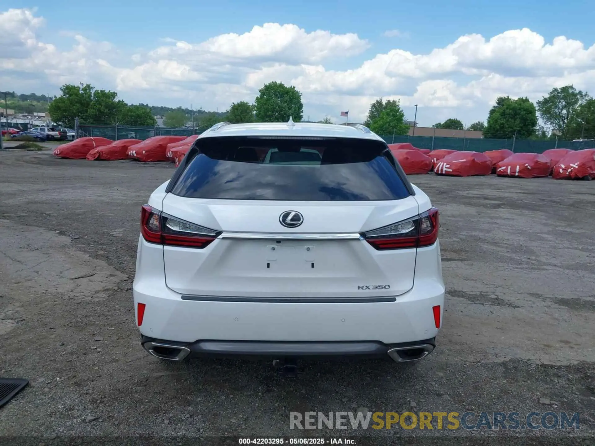 16 Photograph of a damaged car 2T2BZMCAXKC195457 LEXUS RX 350 2019