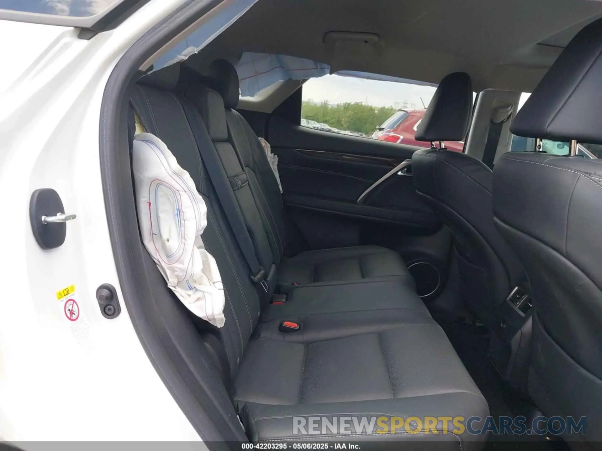 8 Photograph of a damaged car 2T2BZMCAXKC195457 LEXUS RX 350 2019