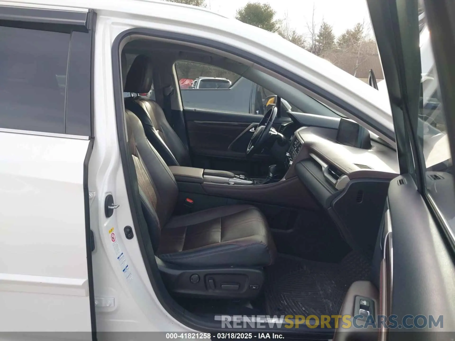 5 Photograph of a damaged car 2T2BZMCAXKC201239 LEXUS RX 350 2019
