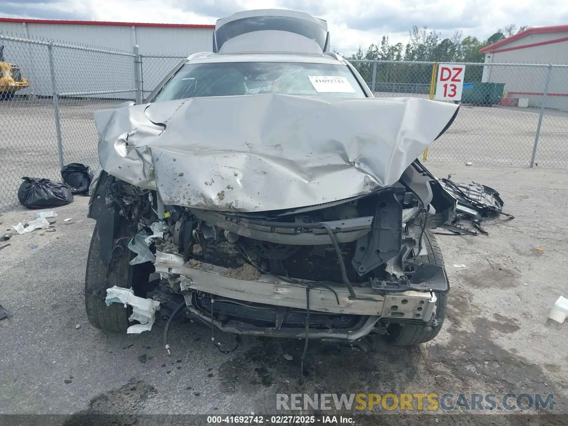 6 Photograph of a damaged car 2T2ZZMCA1KC131631 LEXUS RX 350 2019