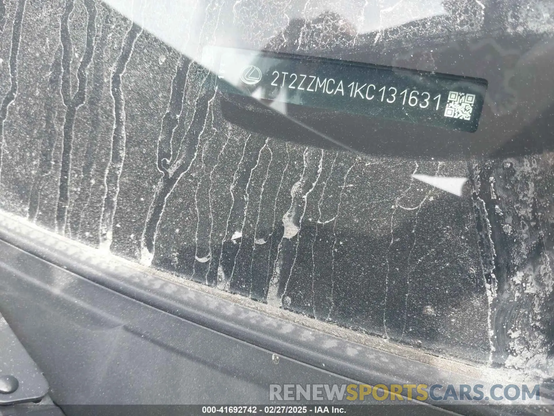 9 Photograph of a damaged car 2T2ZZMCA1KC131631 LEXUS RX 350 2019