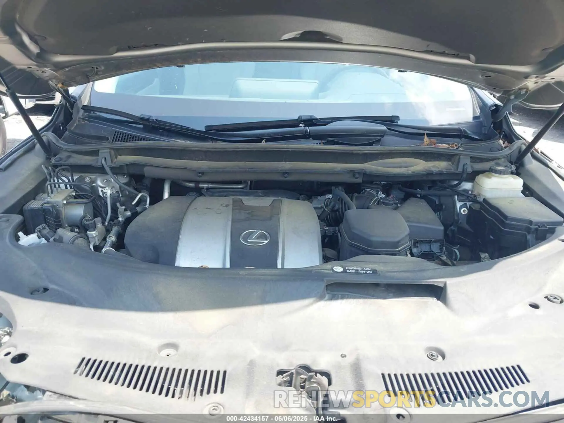 10 Photograph of a damaged car 2T2ZZMCA2KC120640 LEXUS RX 350 2019