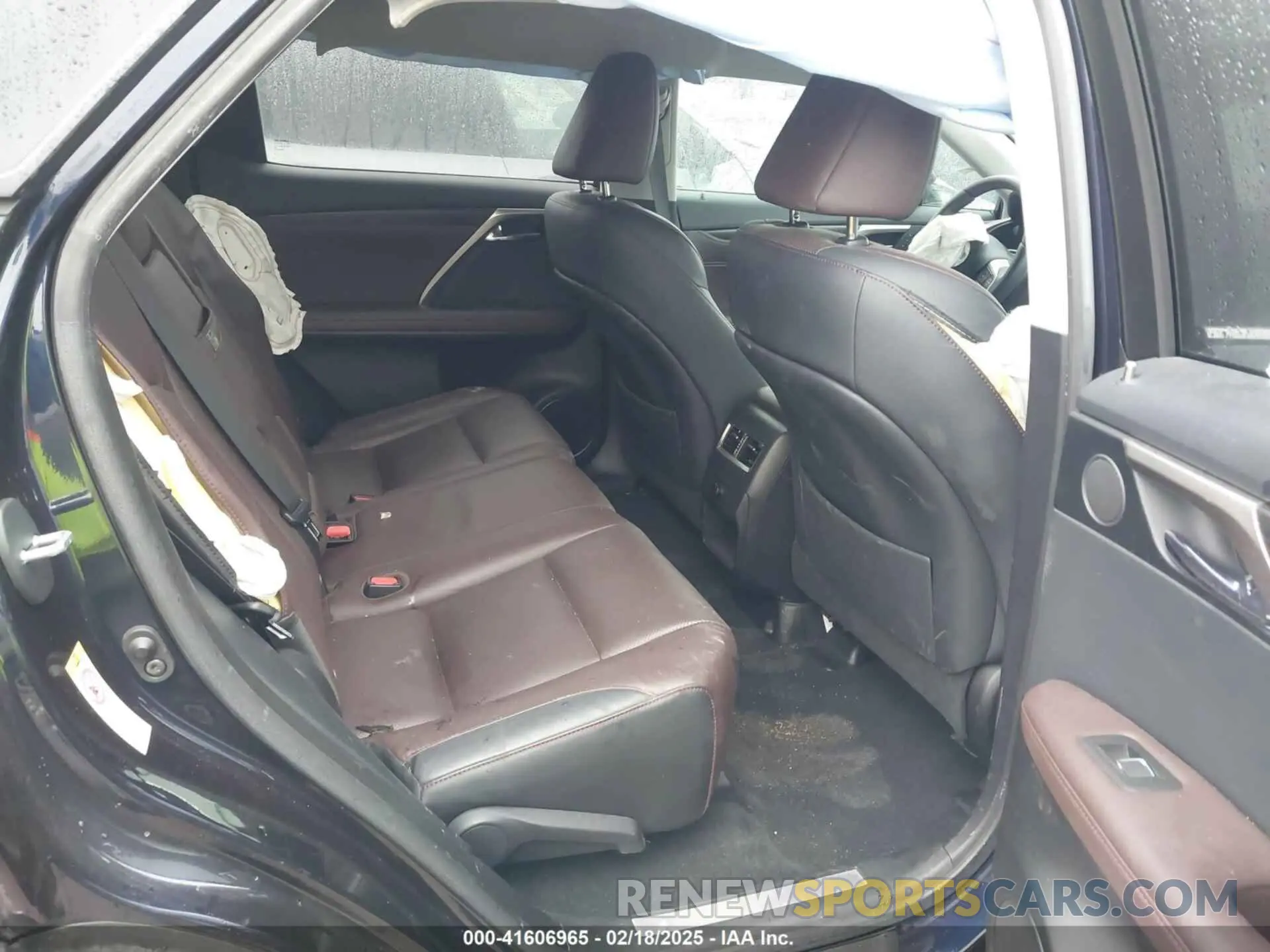 8 Photograph of a damaged car 2T2ZZMCA2KC126213 LEXUS RX 350 2019