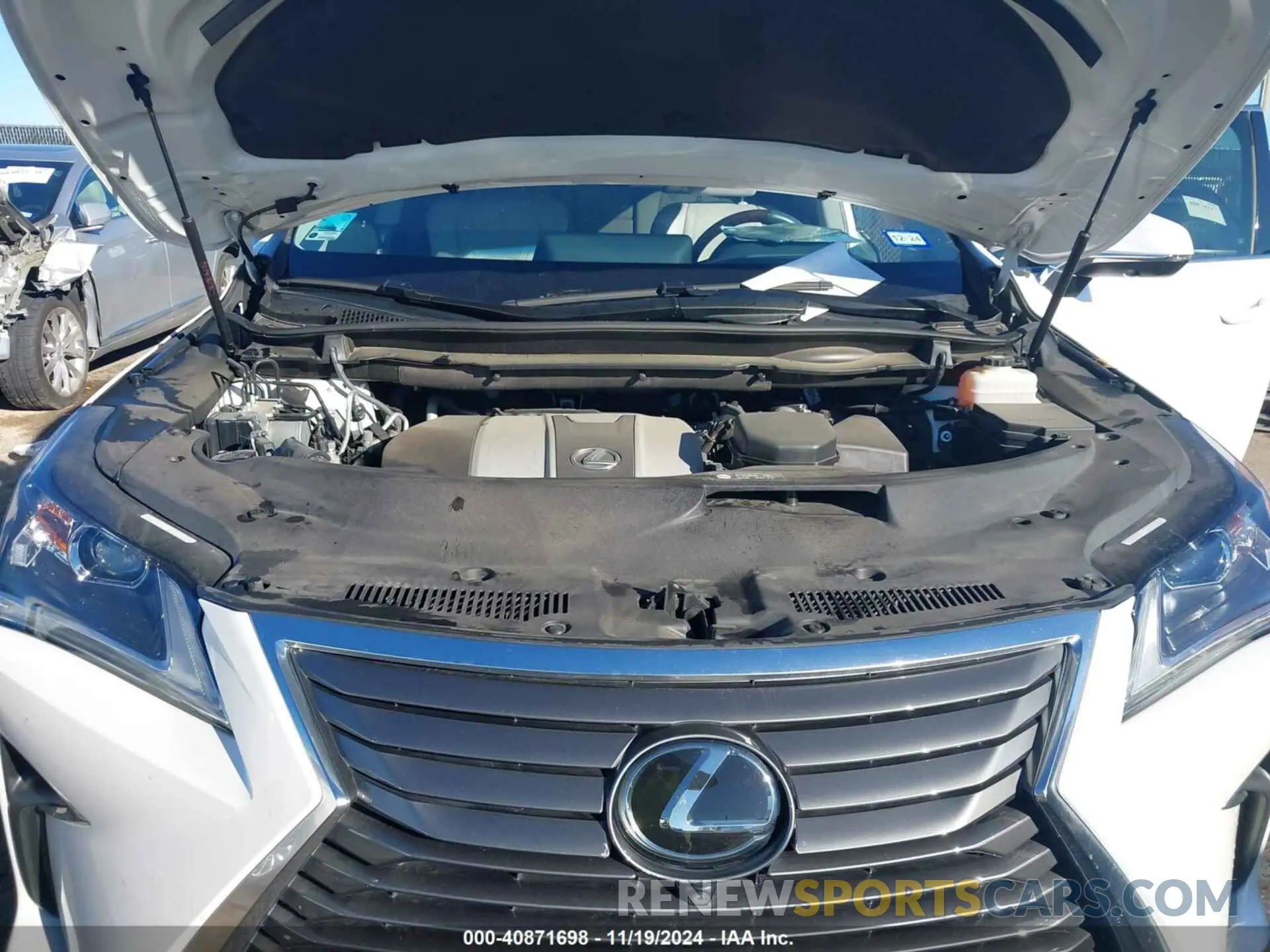 10 Photograph of a damaged car 2T2ZZMCA4KC126939 LEXUS RX 350 2019