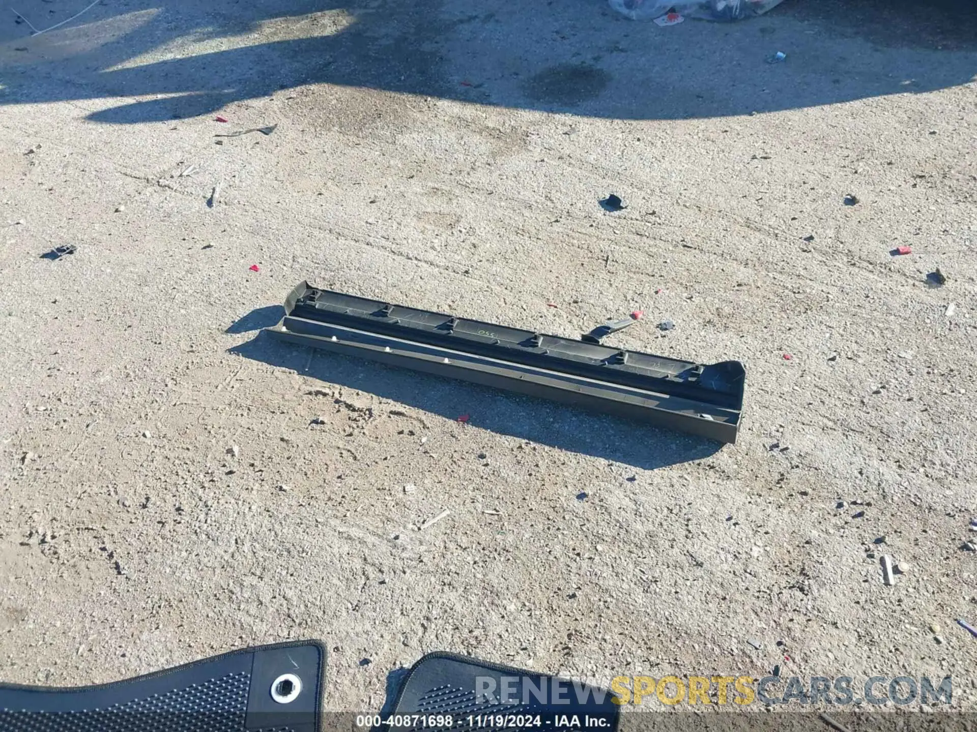 12 Photograph of a damaged car 2T2ZZMCA4KC126939 LEXUS RX 350 2019