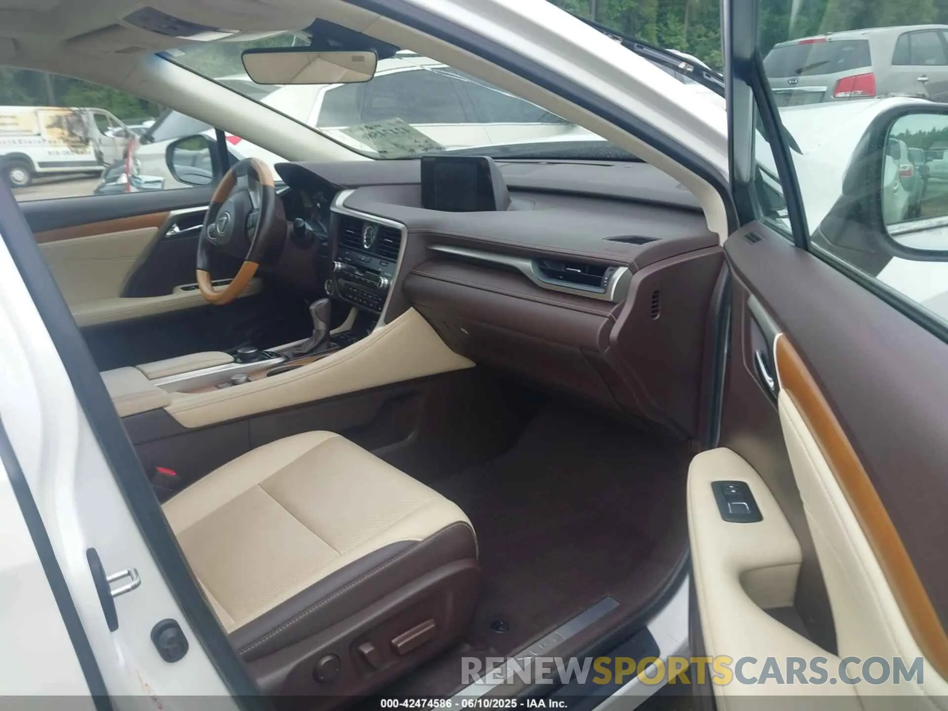 5 Photograph of a damaged car 2T2ZZMCA5KC122432 LEXUS RX 350 2019
