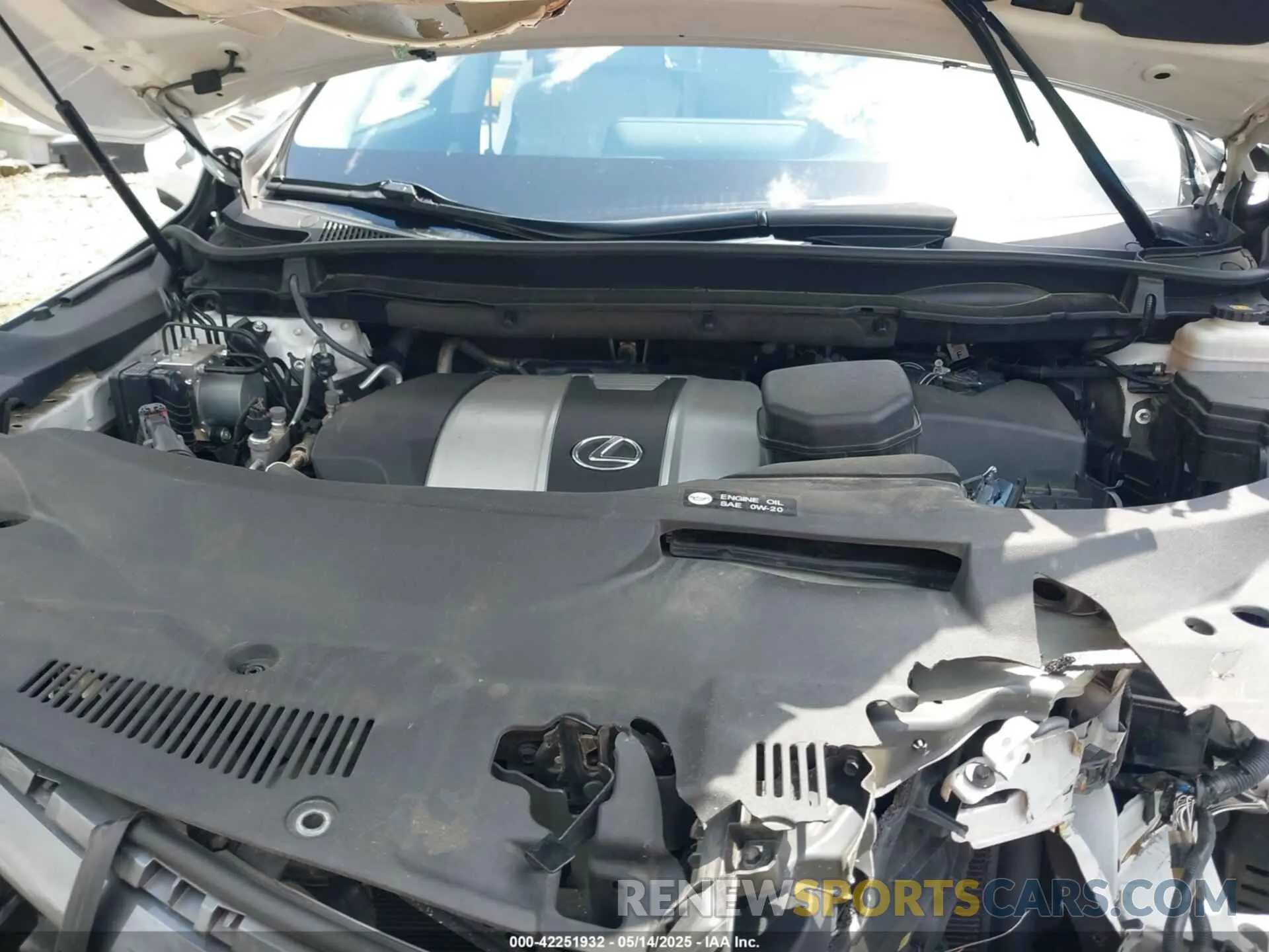 10 Photograph of a damaged car 2T2ZZMCA6KC135111 LEXUS RX 350 2019