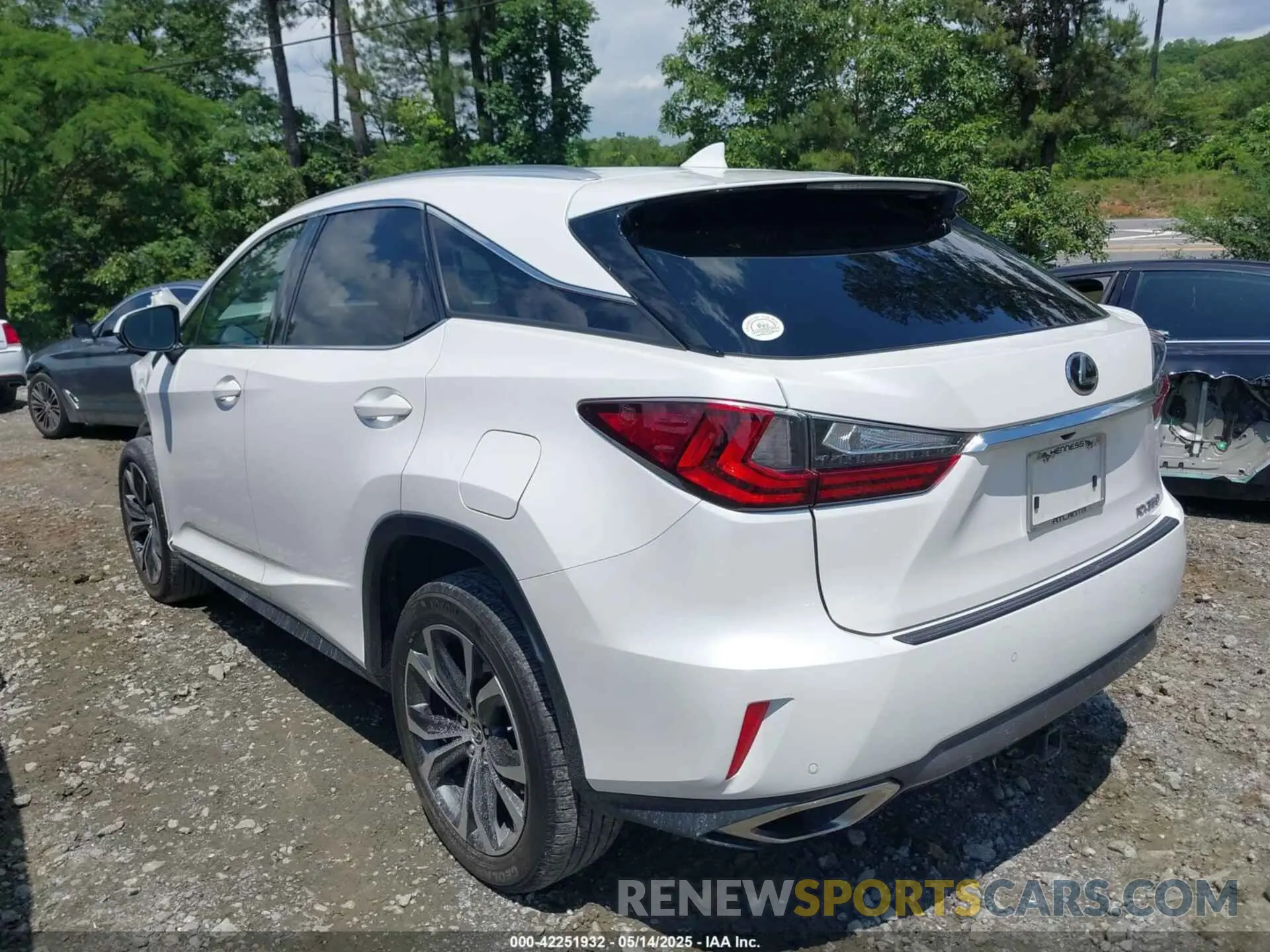 3 Photograph of a damaged car 2T2ZZMCA6KC135111 LEXUS RX 350 2019