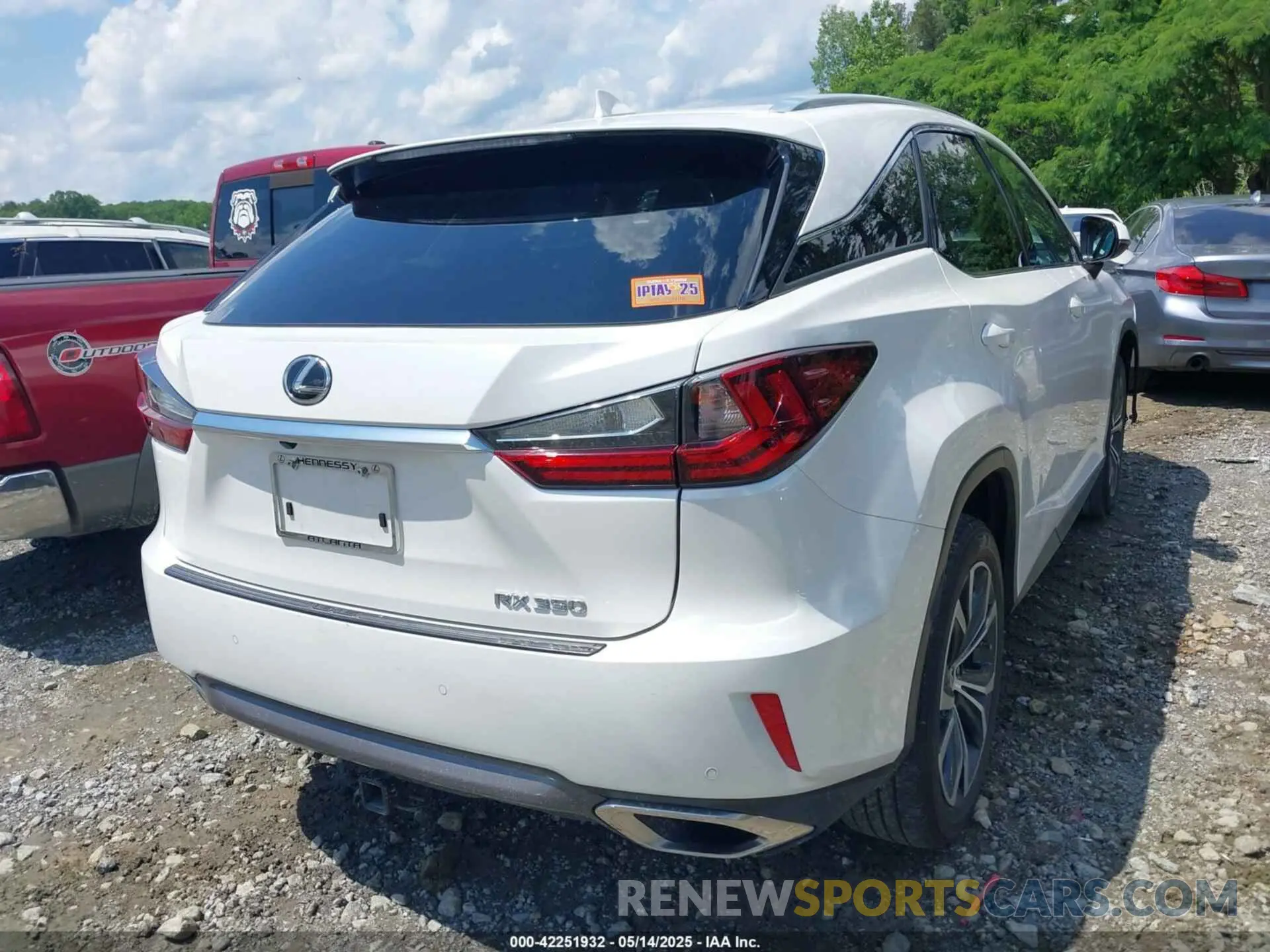 4 Photograph of a damaged car 2T2ZZMCA6KC135111 LEXUS RX 350 2019