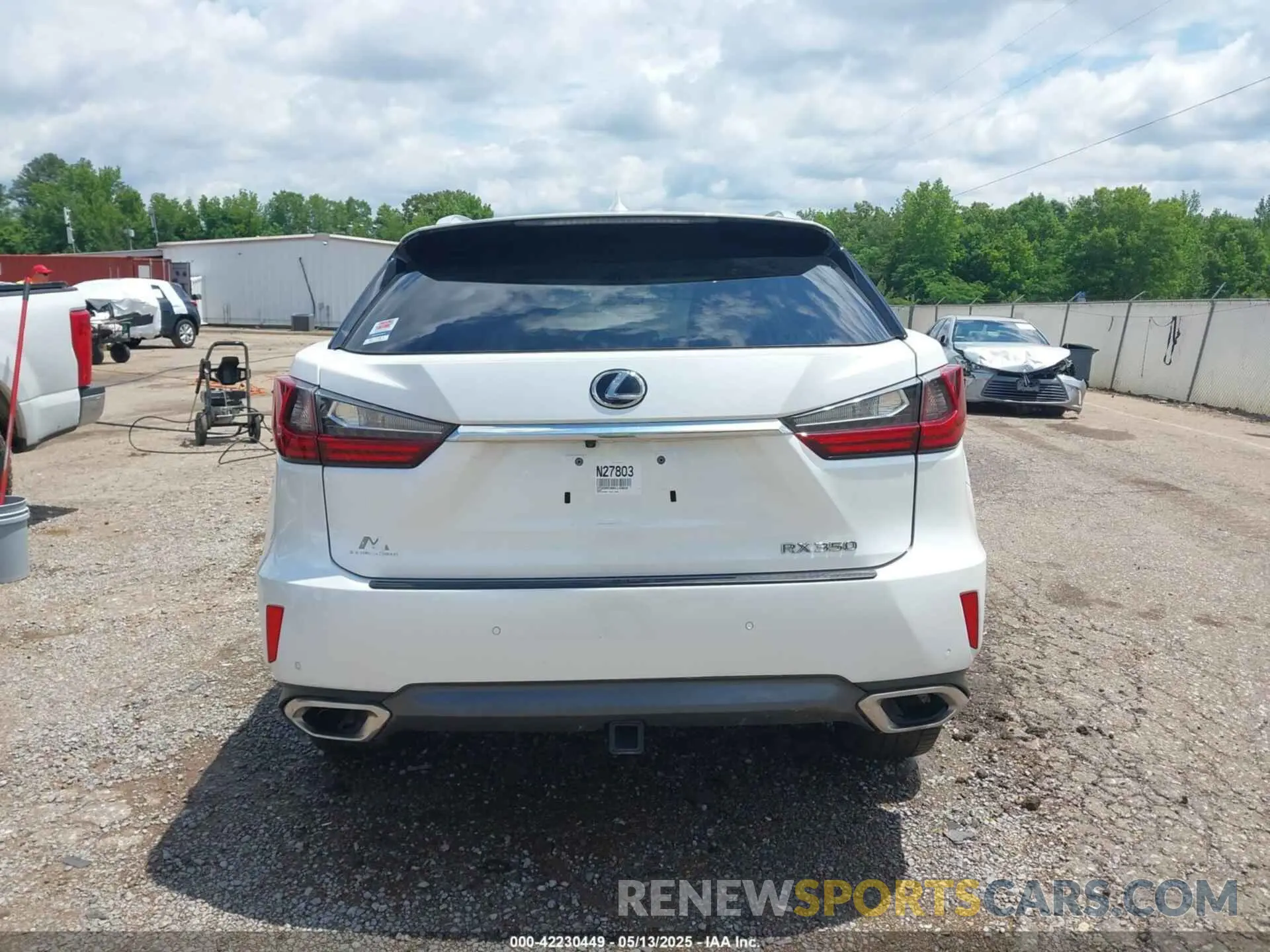 17 Photograph of a damaged car 2T2ZZMCA8KC142609 LEXUS RX 350 2019
