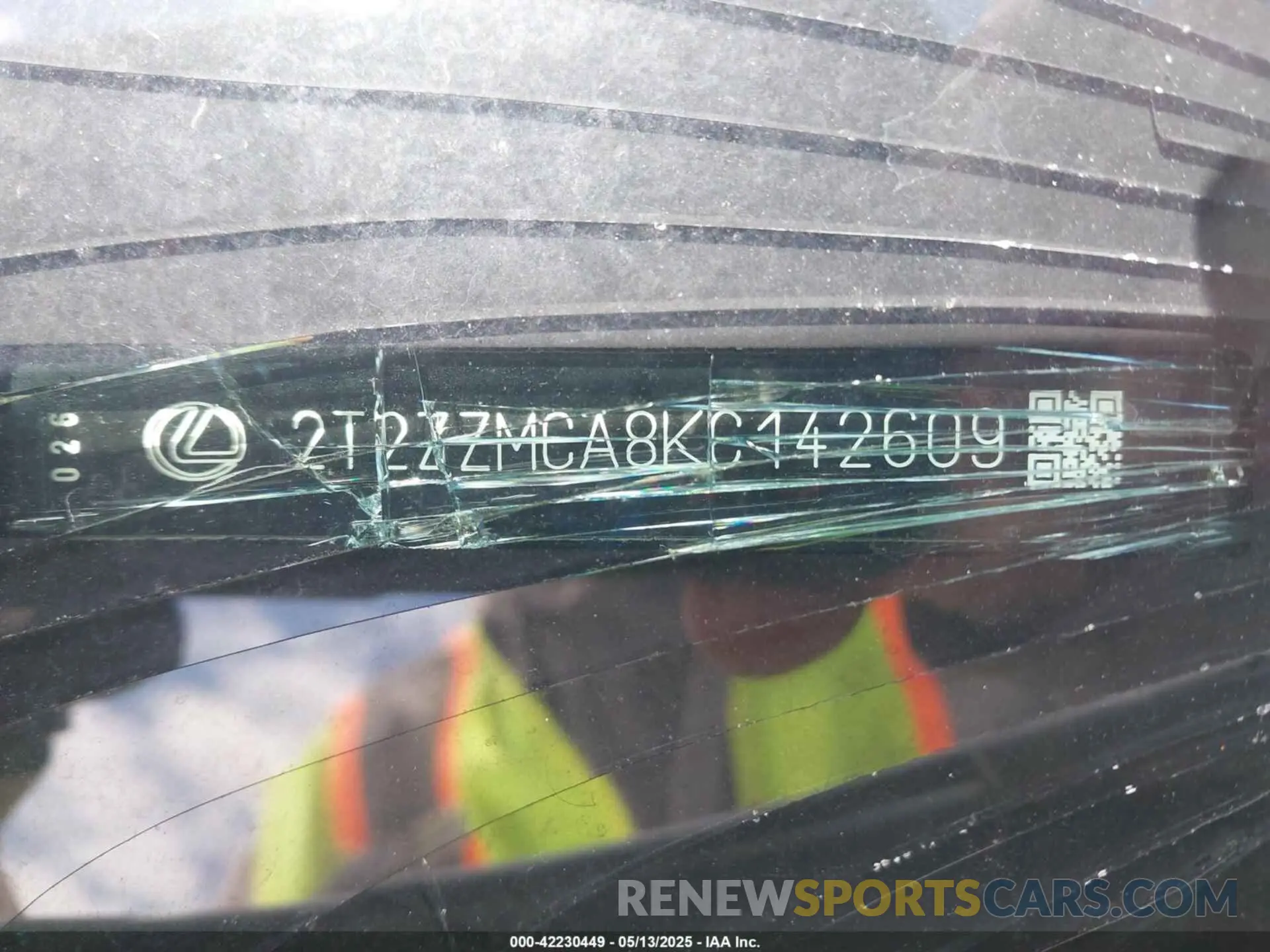 9 Photograph of a damaged car 2T2ZZMCA8KC142609 LEXUS RX 350 2019