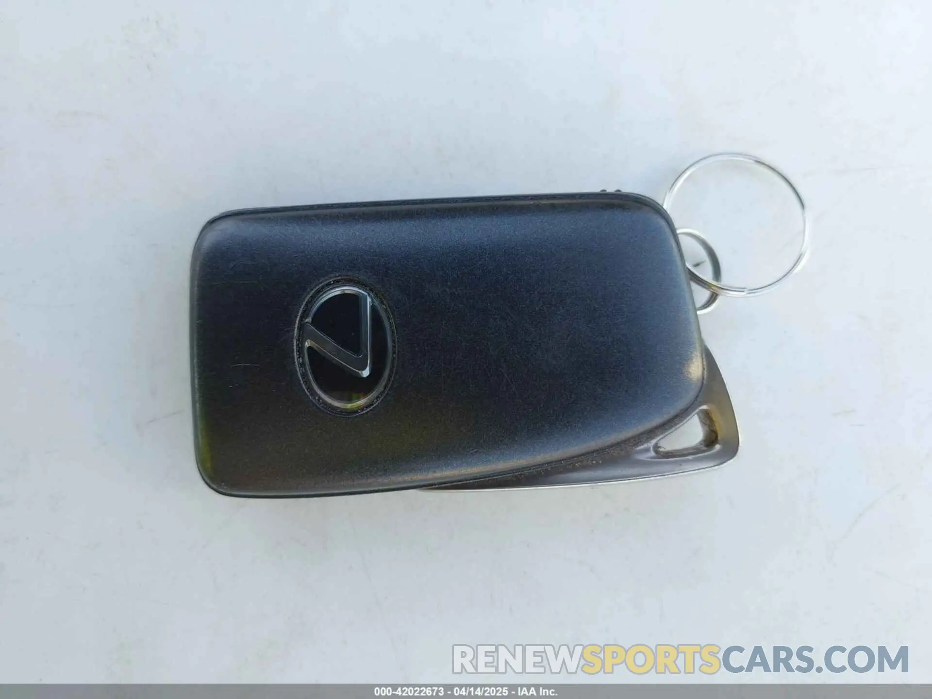 11 Photograph of a damaged car 2T2ZZMCA8KC149401 LEXUS RX 350 2019