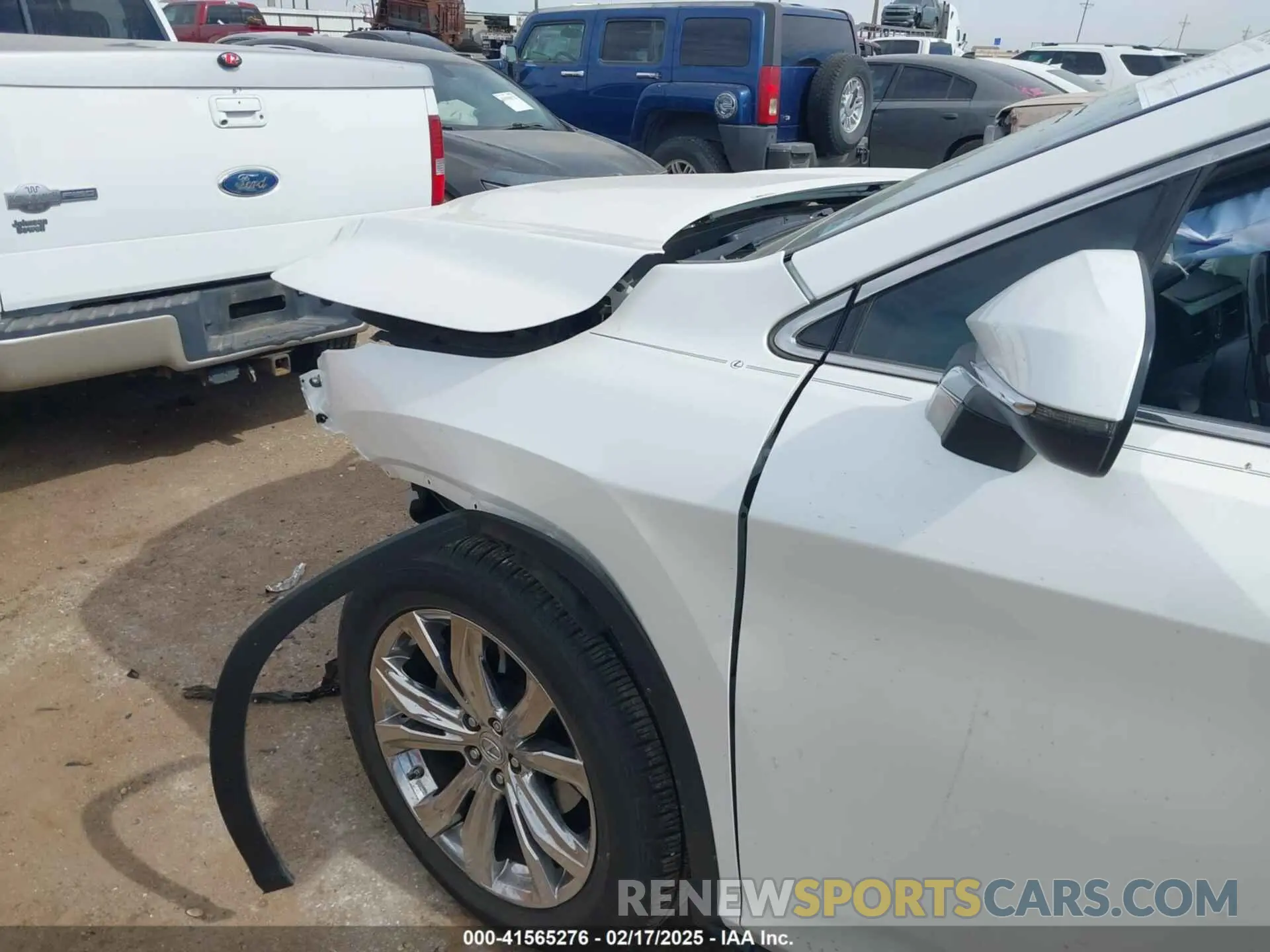 6 Photograph of a damaged car 2T2ZZMCA9KC122398 LEXUS RX 350 2019