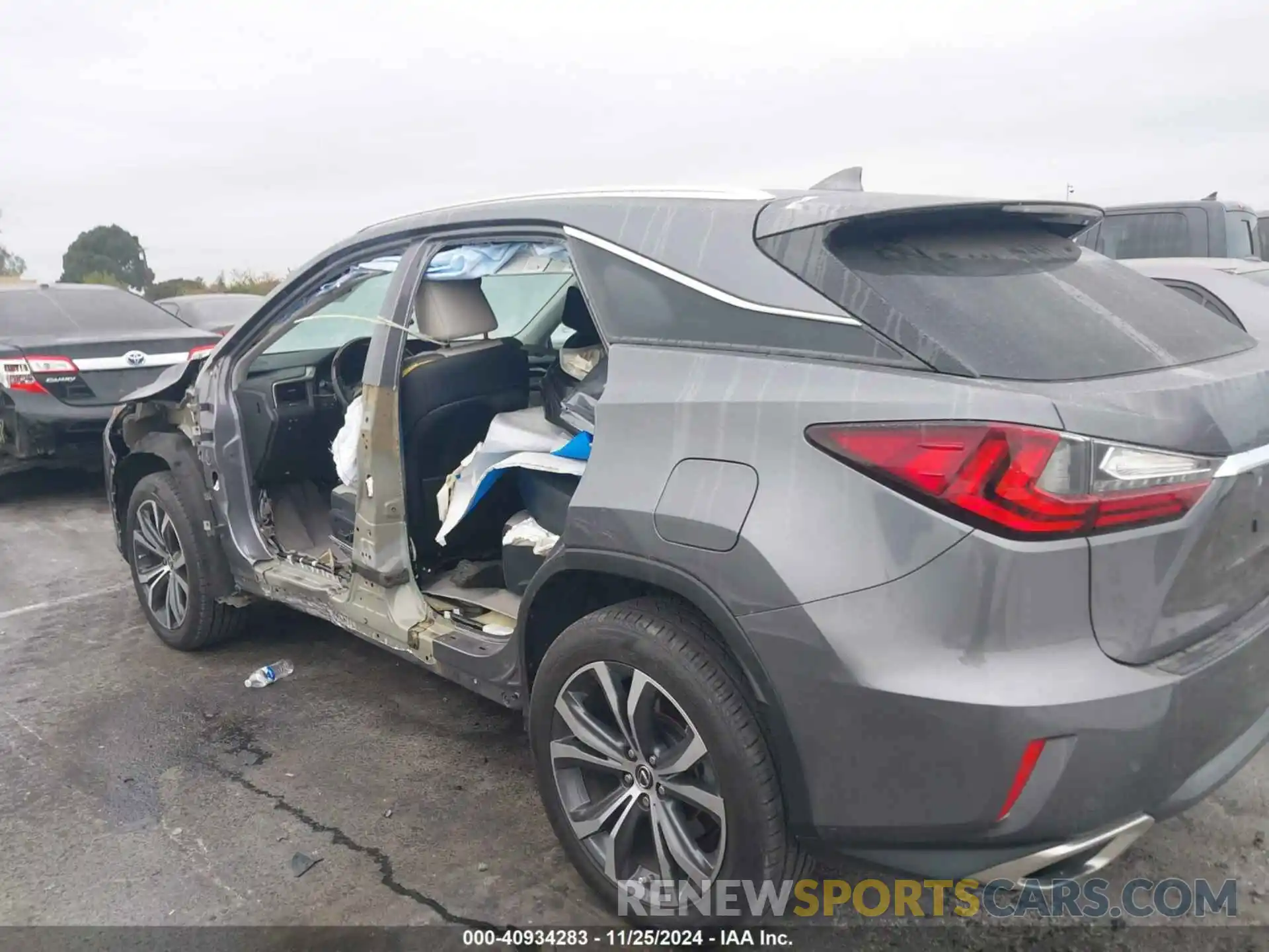 14 Photograph of a damaged car 2T2ZZMCA9KC130873 LEXUS RX 350 2019