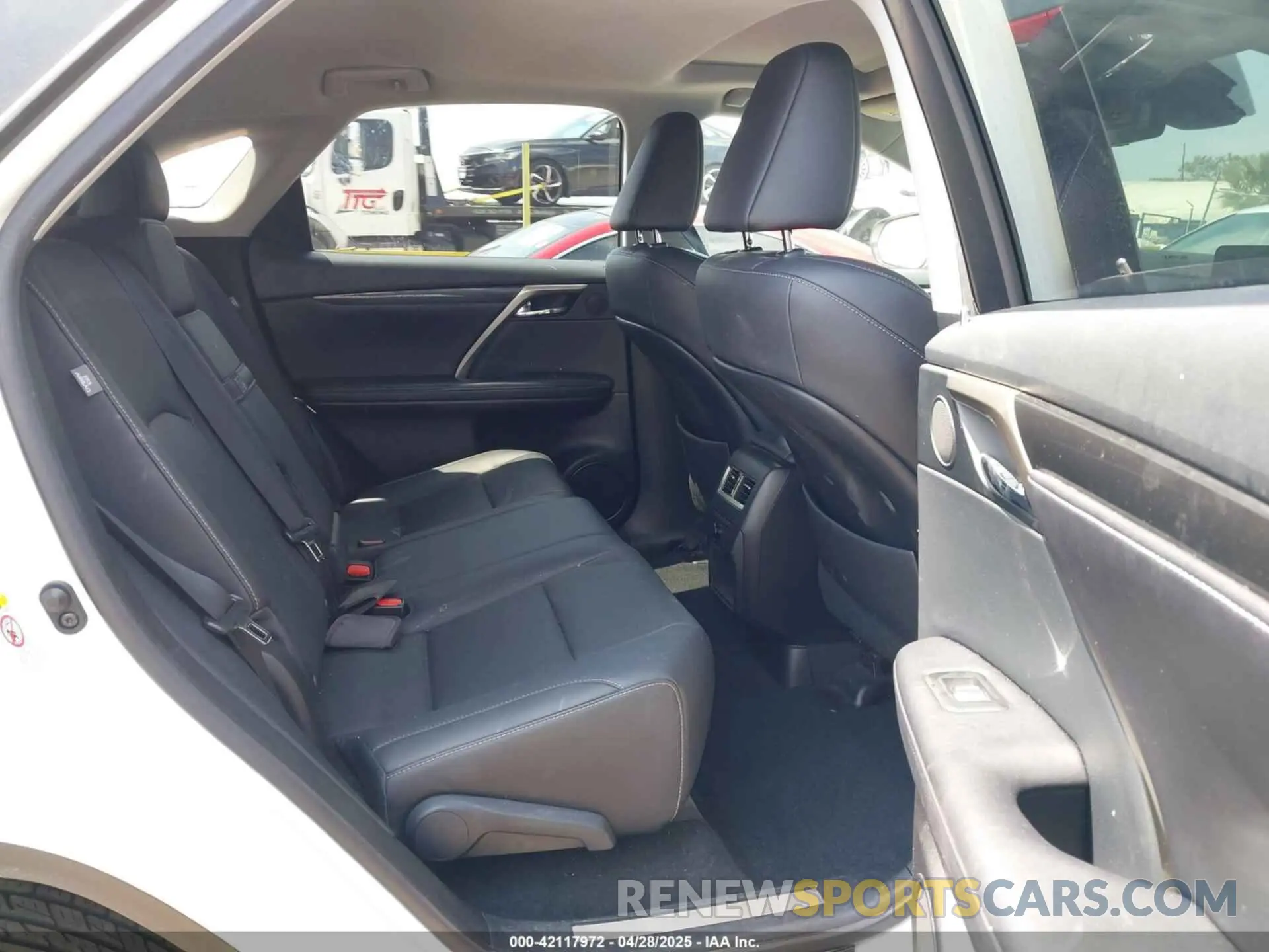 8 Photograph of a damaged car 2T2ZZMCA9KC148516 LEXUS RX 350 2019