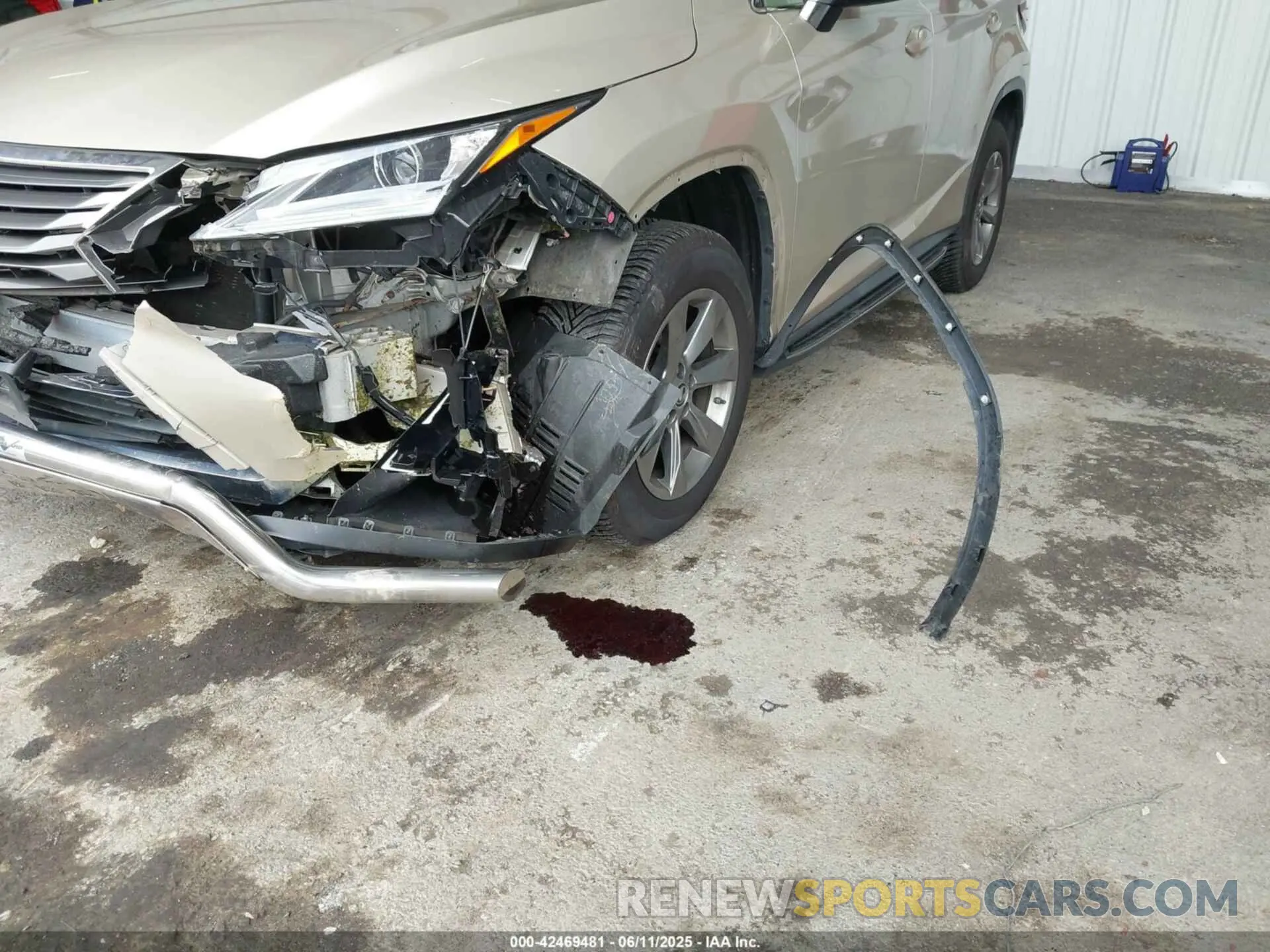 6 Photograph of a damaged car JTJBZMCA2K2039042 LEXUS RX 350 2019