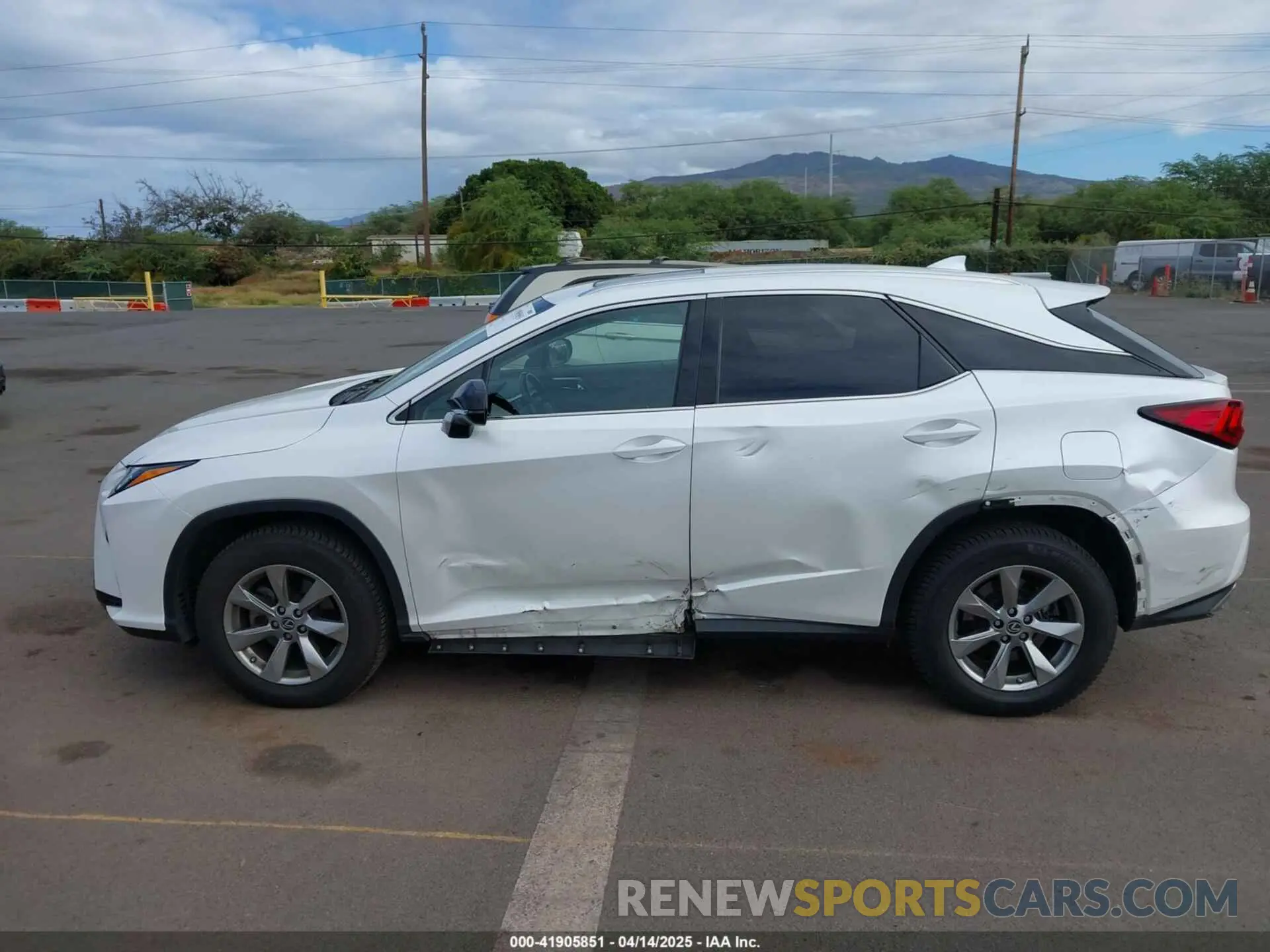 14 Photograph of a damaged car JTJBZMCA6K2045071 LEXUS RX 350 2019