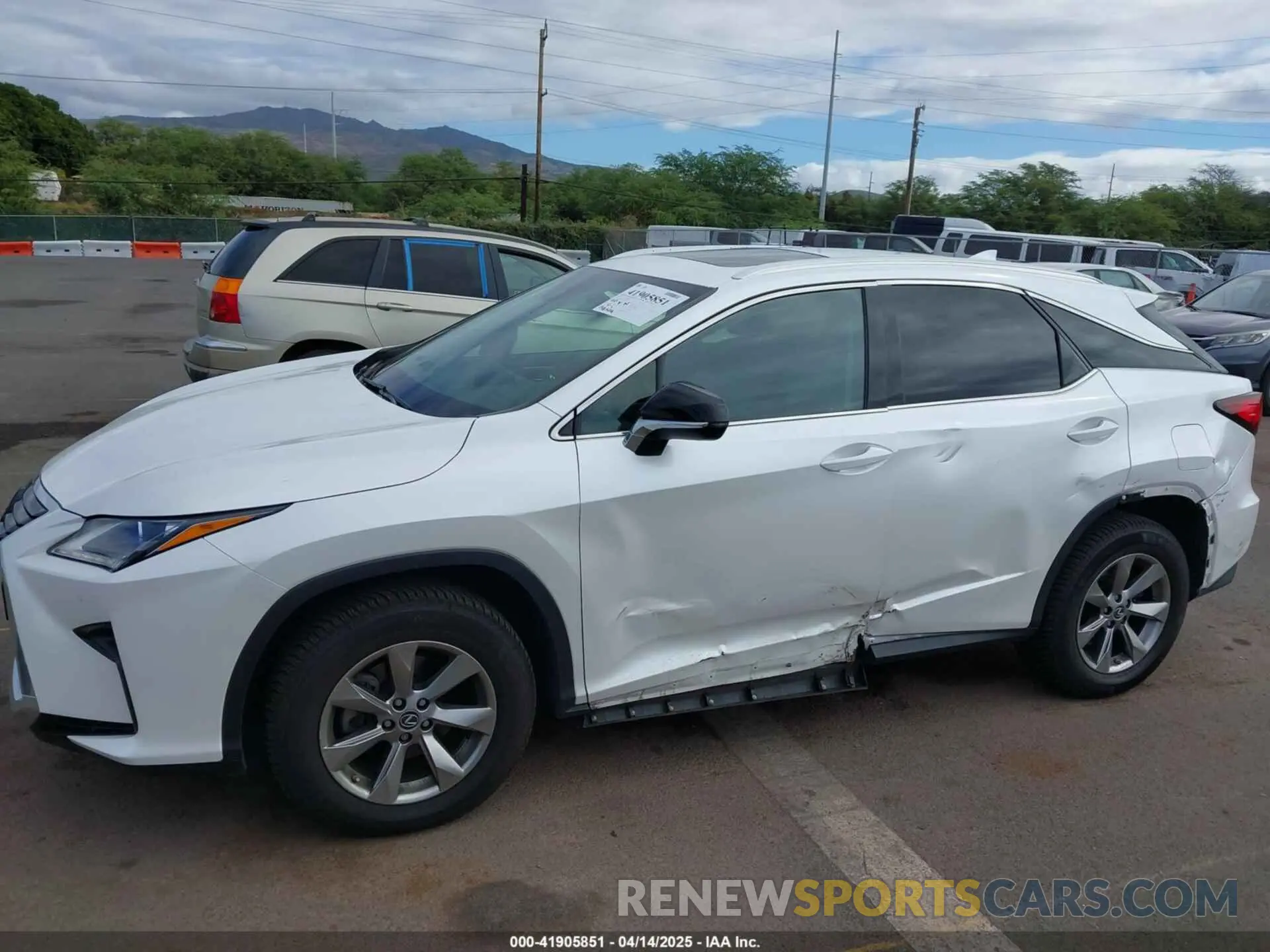 6 Photograph of a damaged car JTJBZMCA6K2045071 LEXUS RX 350 2019