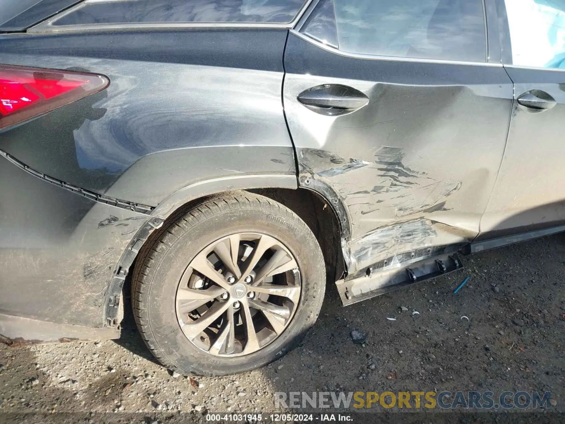 6 Photograph of a damaged car 2T2AZMDA8LC233845 LEXUS RX 350 2020
