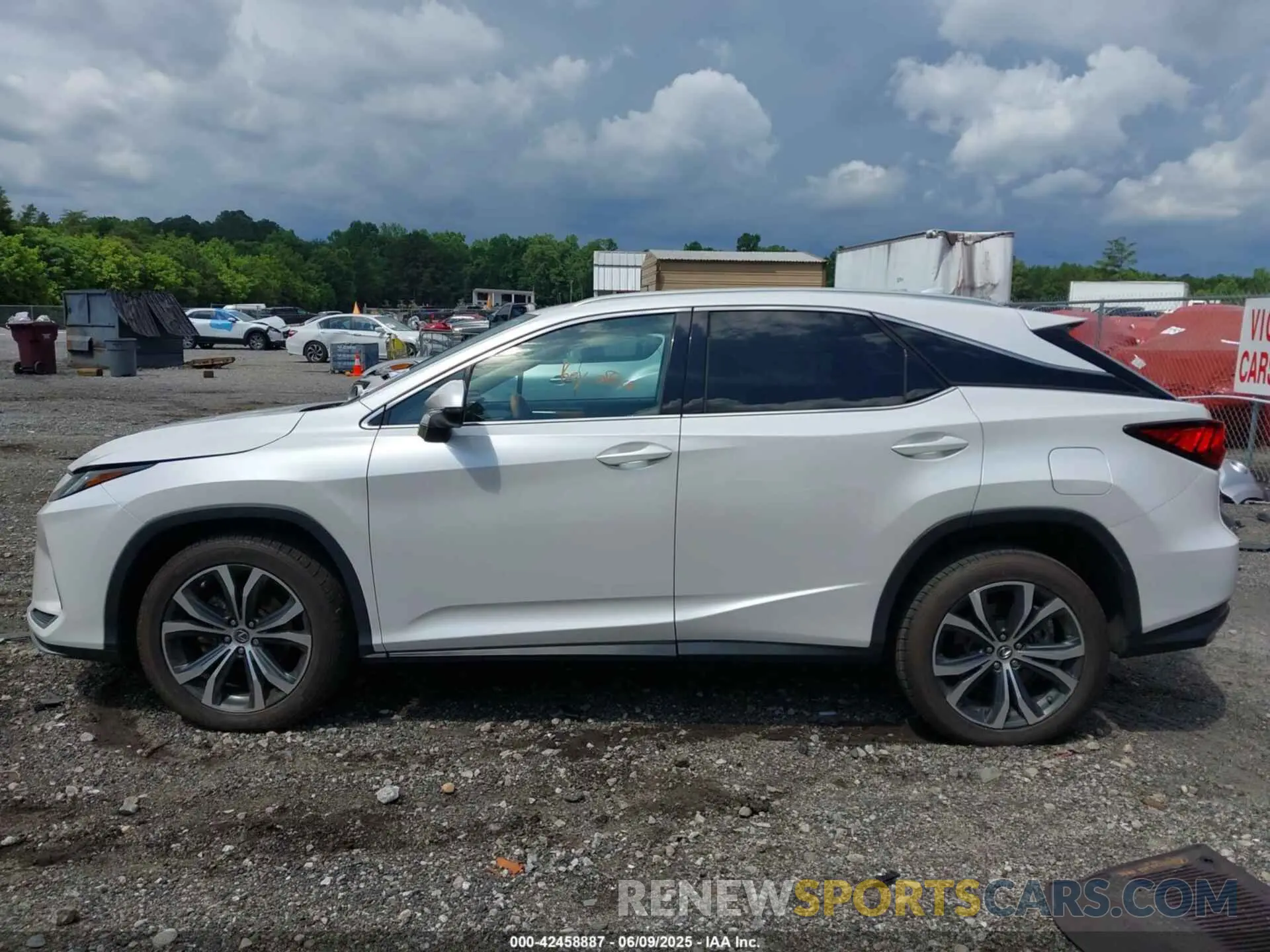14 Photograph of a damaged car 2T2HZMAA0LC159064 LEXUS RX 350 2020