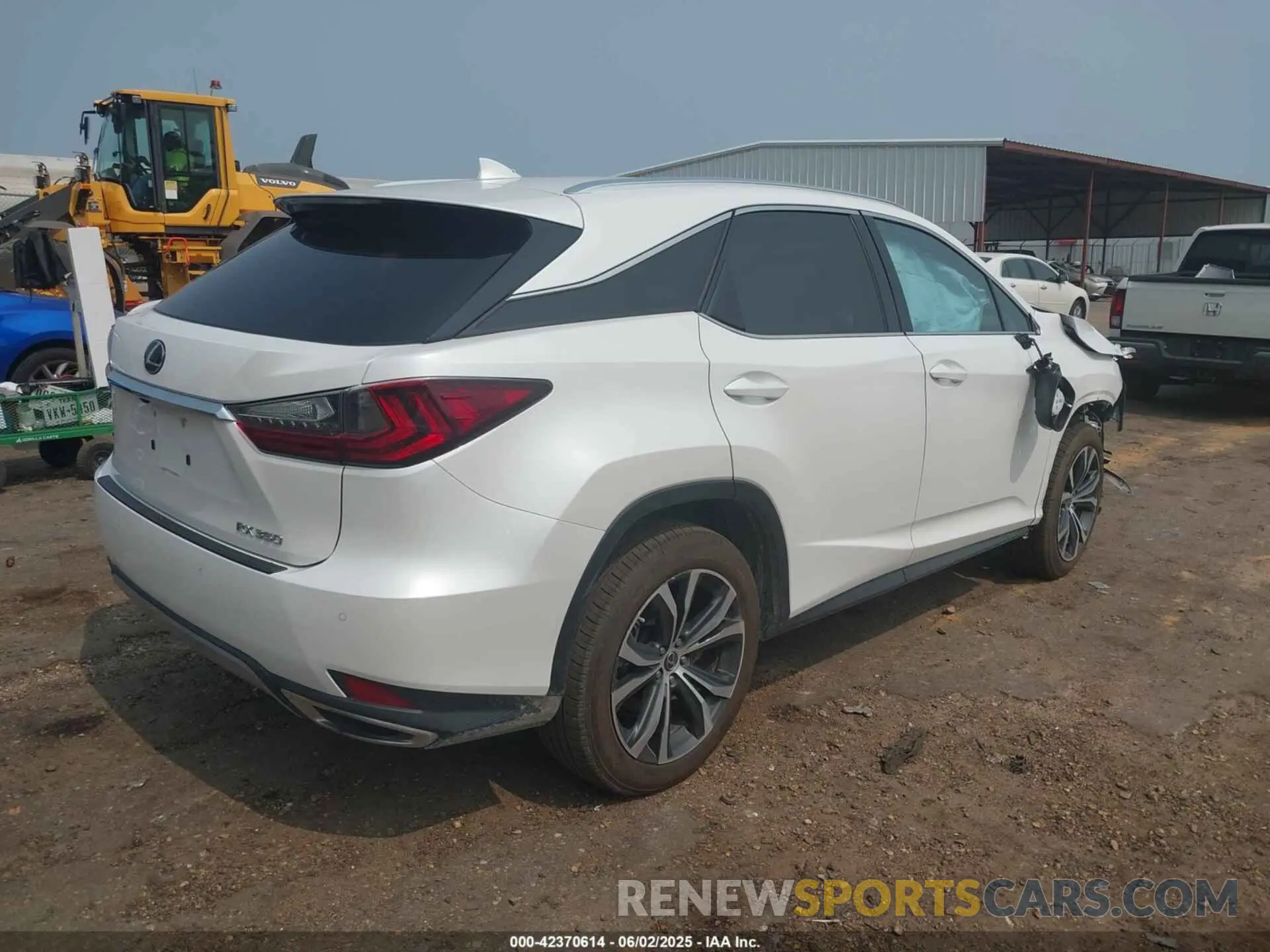 4 Photograph of a damaged car 2T2HZMAA1LC161874 LEXUS RX 350 2020