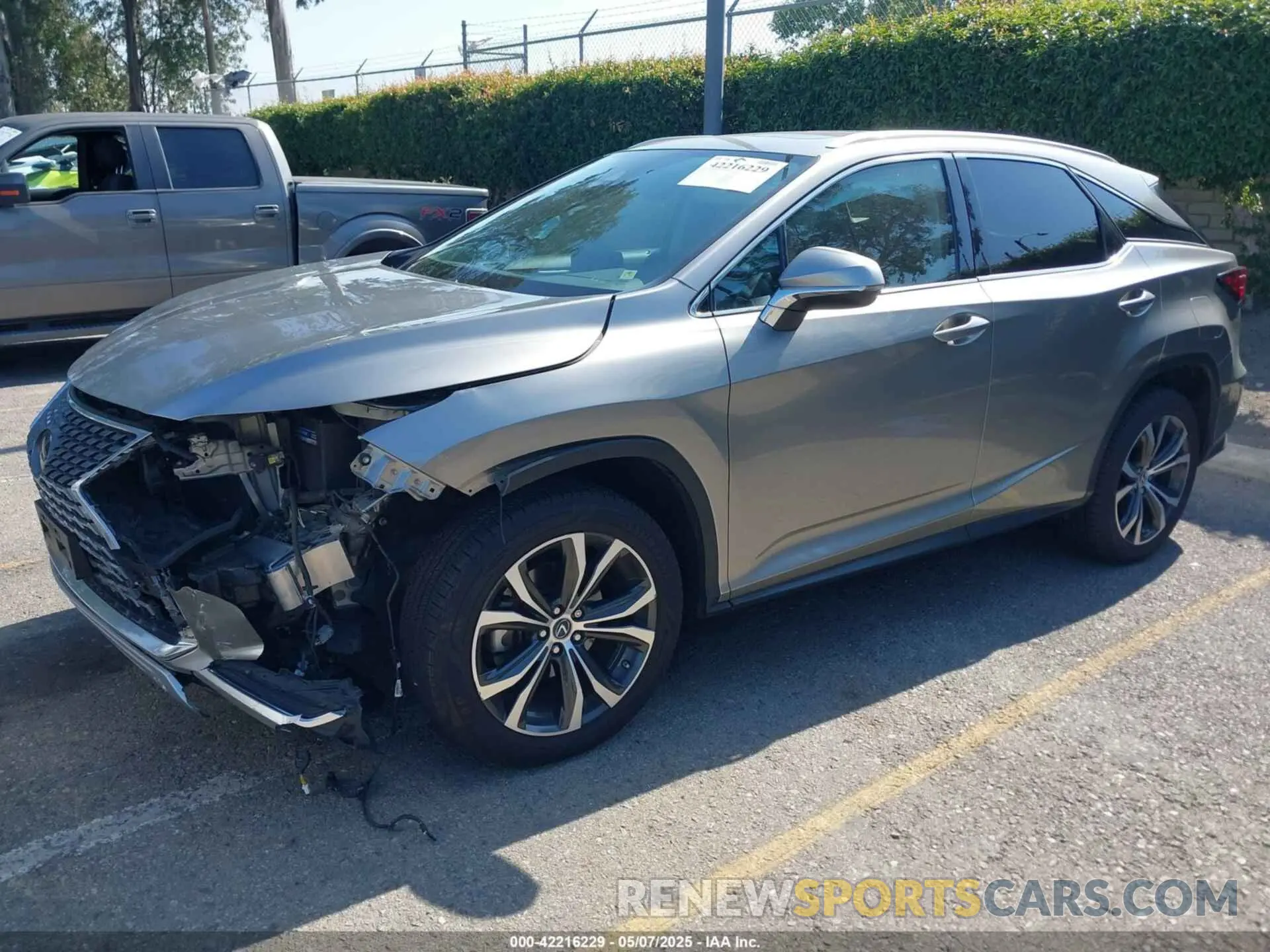 2 Photograph of a damaged car 2T2HZMAA3LC152884 LEXUS RX 350 2020