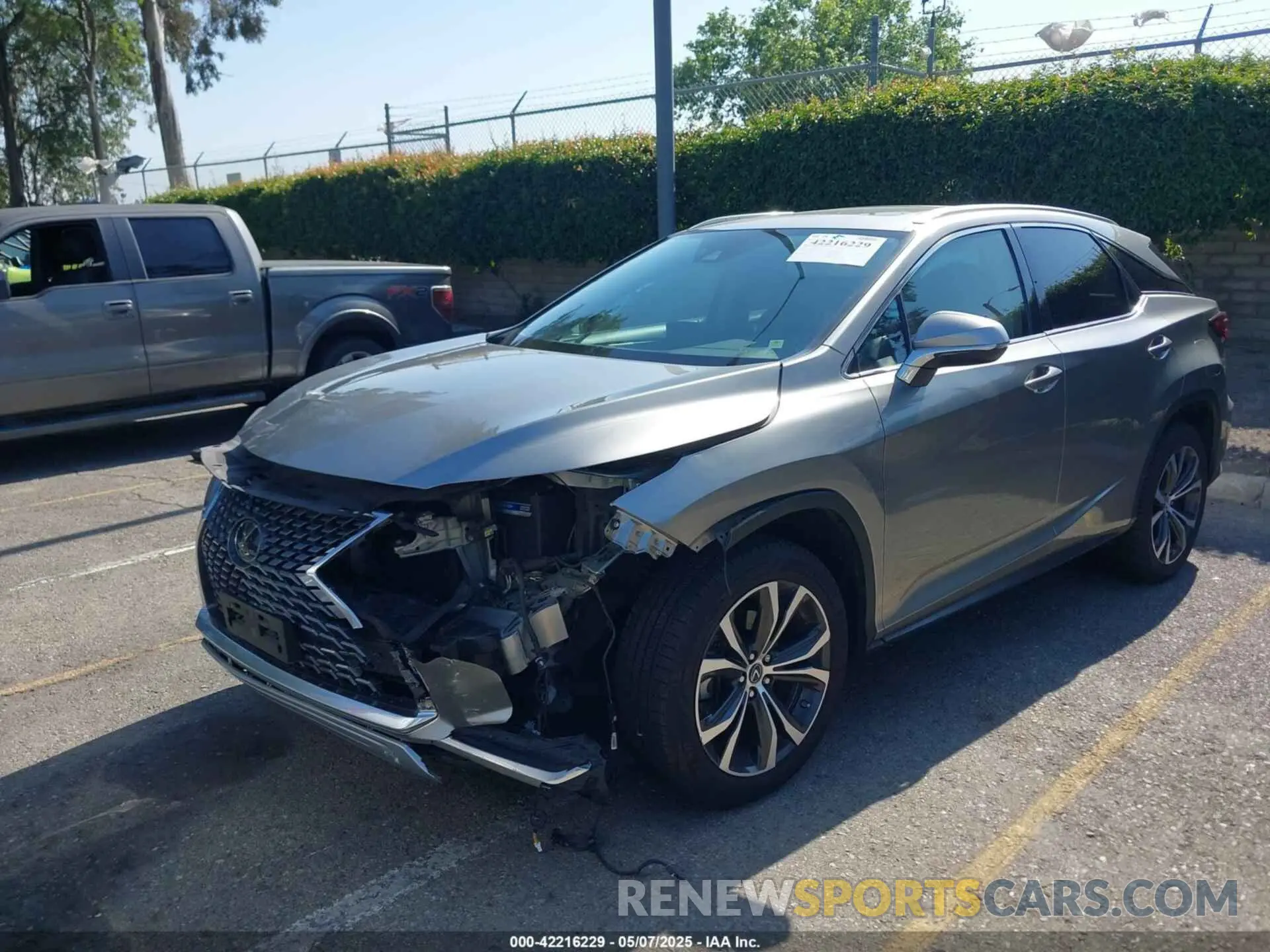6 Photograph of a damaged car 2T2HZMAA3LC152884 LEXUS RX 350 2020