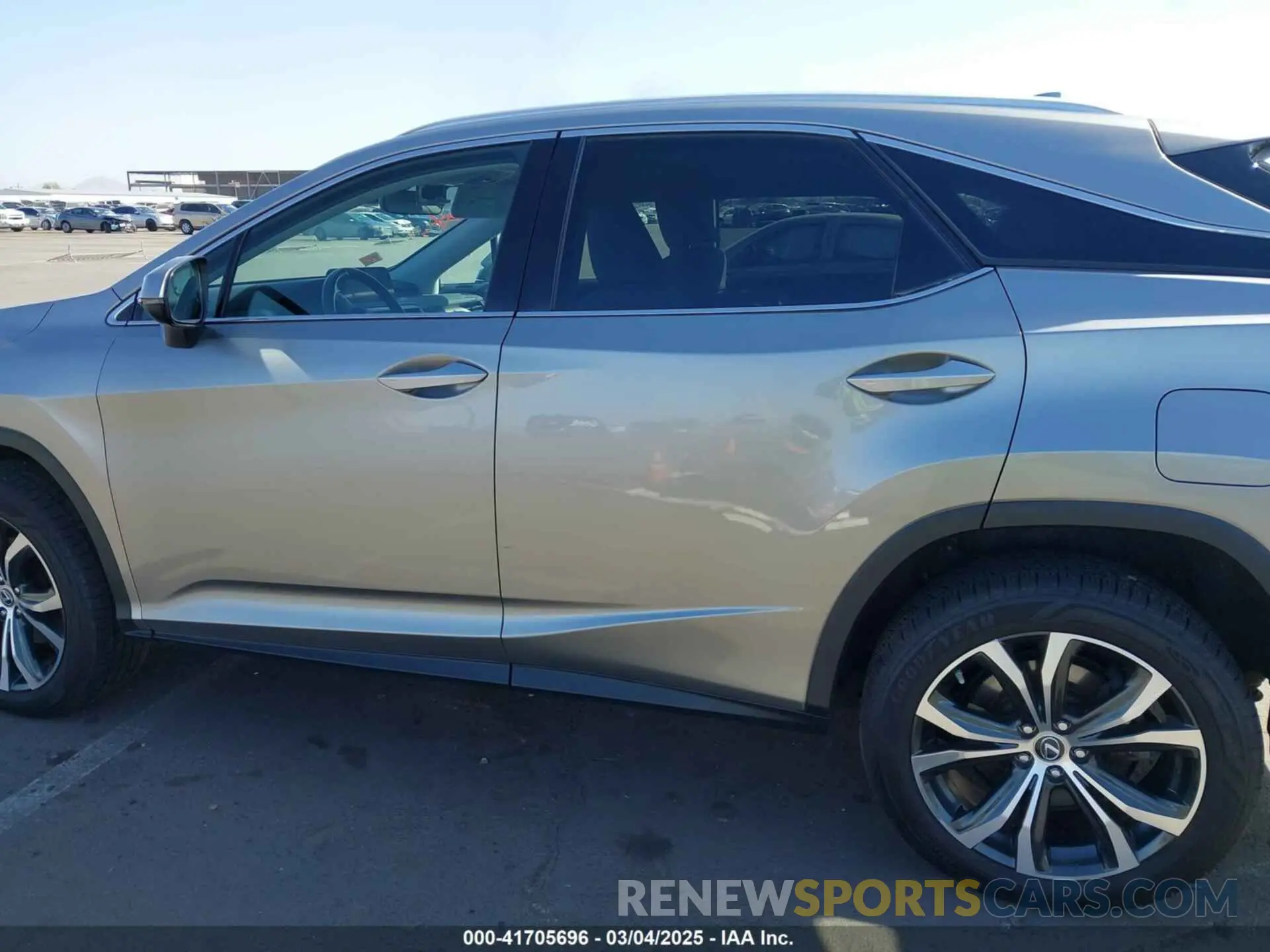 14 Photograph of a damaged car 2T2HZMDA1LC256074 LEXUS RX 350 2020
