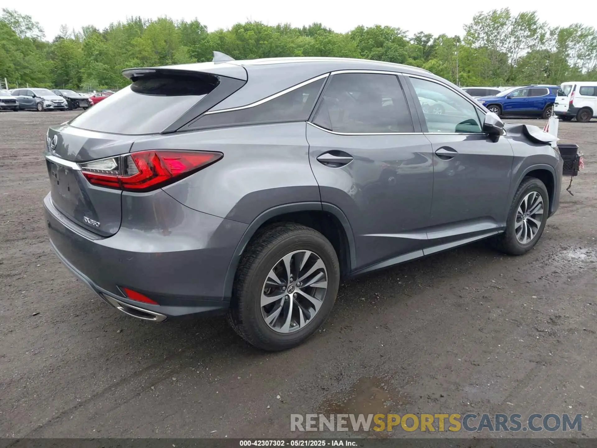 4 Photograph of a damaged car 2T2HZMDA7LC227405 LEXUS RX 350 2020
