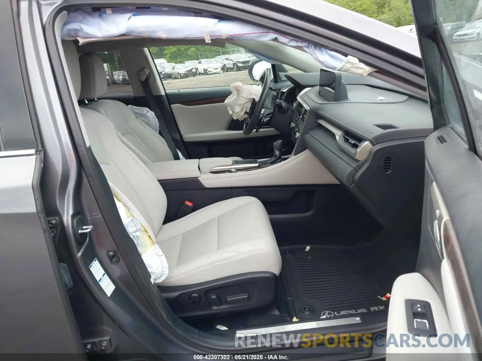 5 Photograph of a damaged car 2T2HZMDA7LC227405 LEXUS RX 350 2020