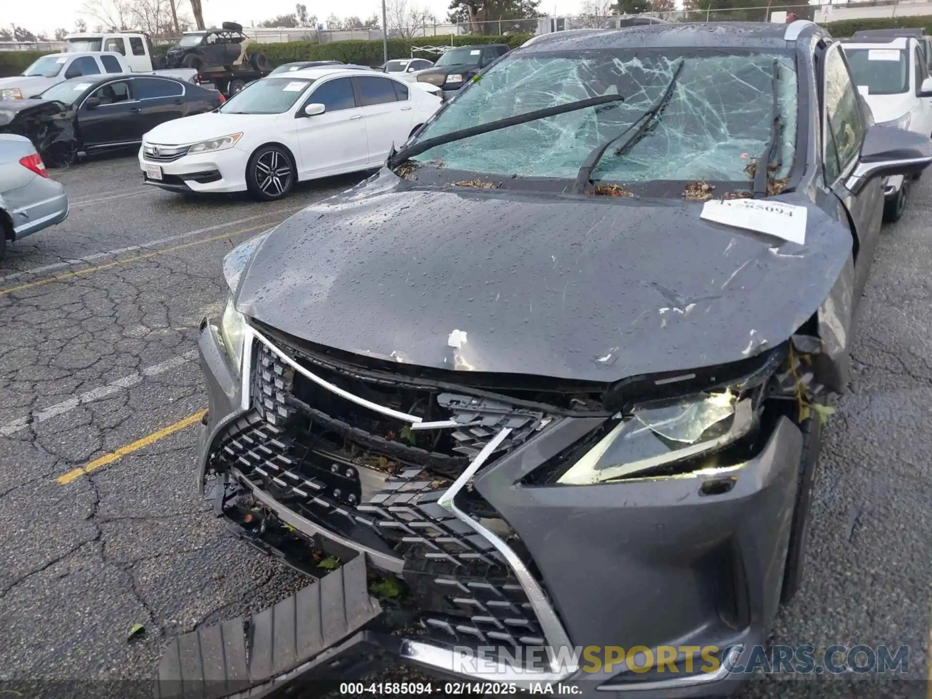 6 Photograph of a damaged car 2T2HZMDA9LC222528 LEXUS RX 350 2020