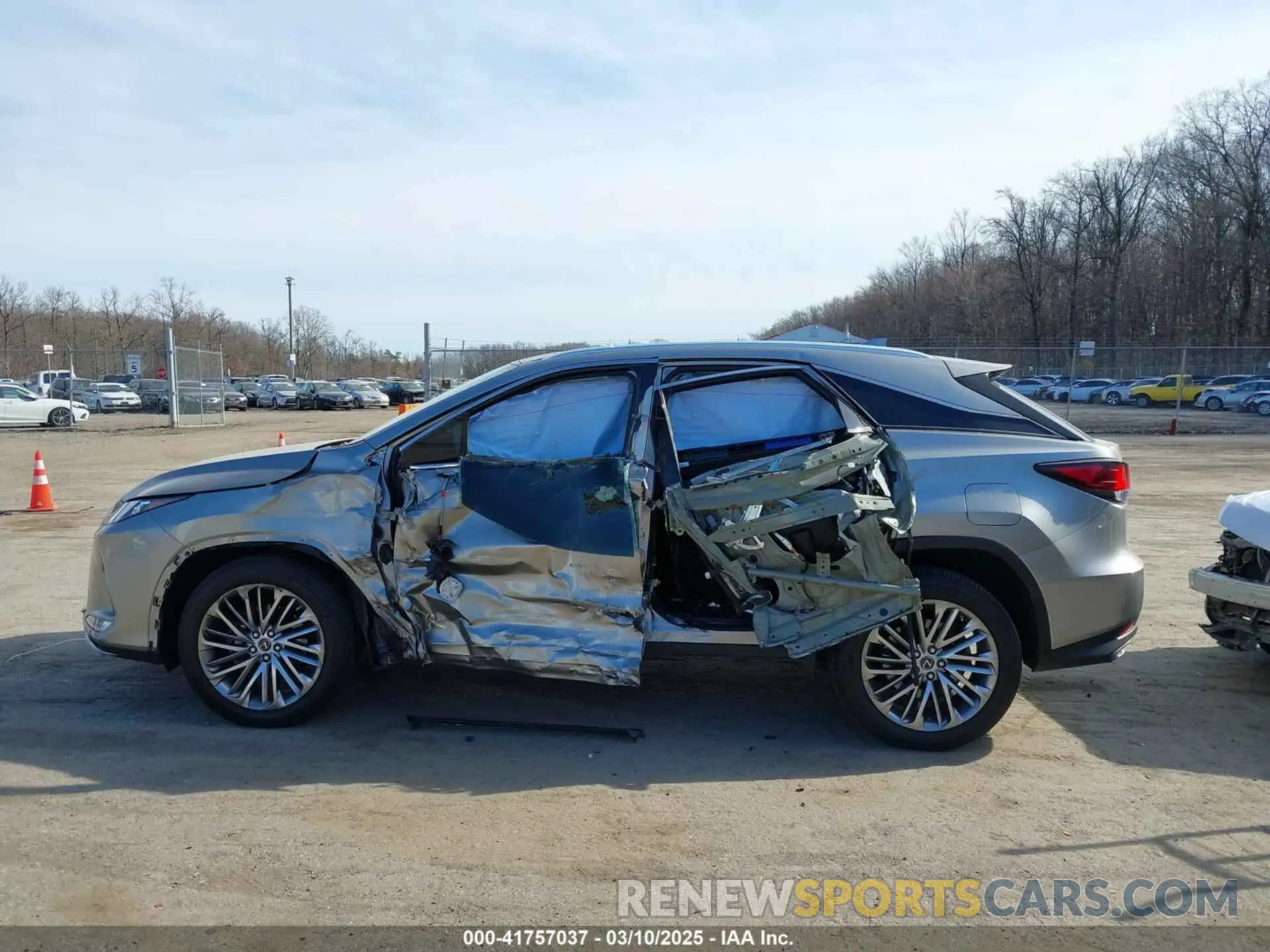14 Photograph of a damaged car 2T2JZMDA8LC248183 LEXUS RX 350 2020
