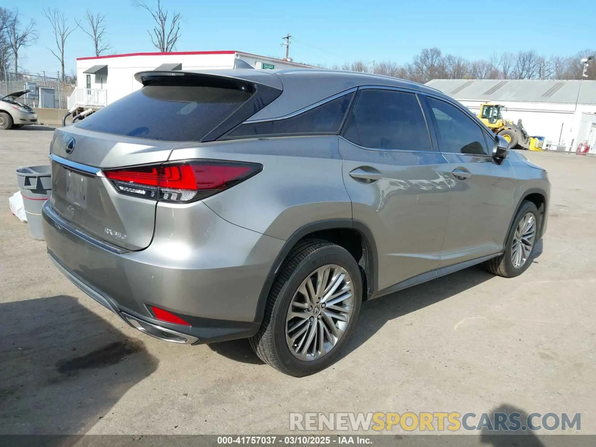 4 Photograph of a damaged car 2T2JZMDA8LC248183 LEXUS RX 350 2020
