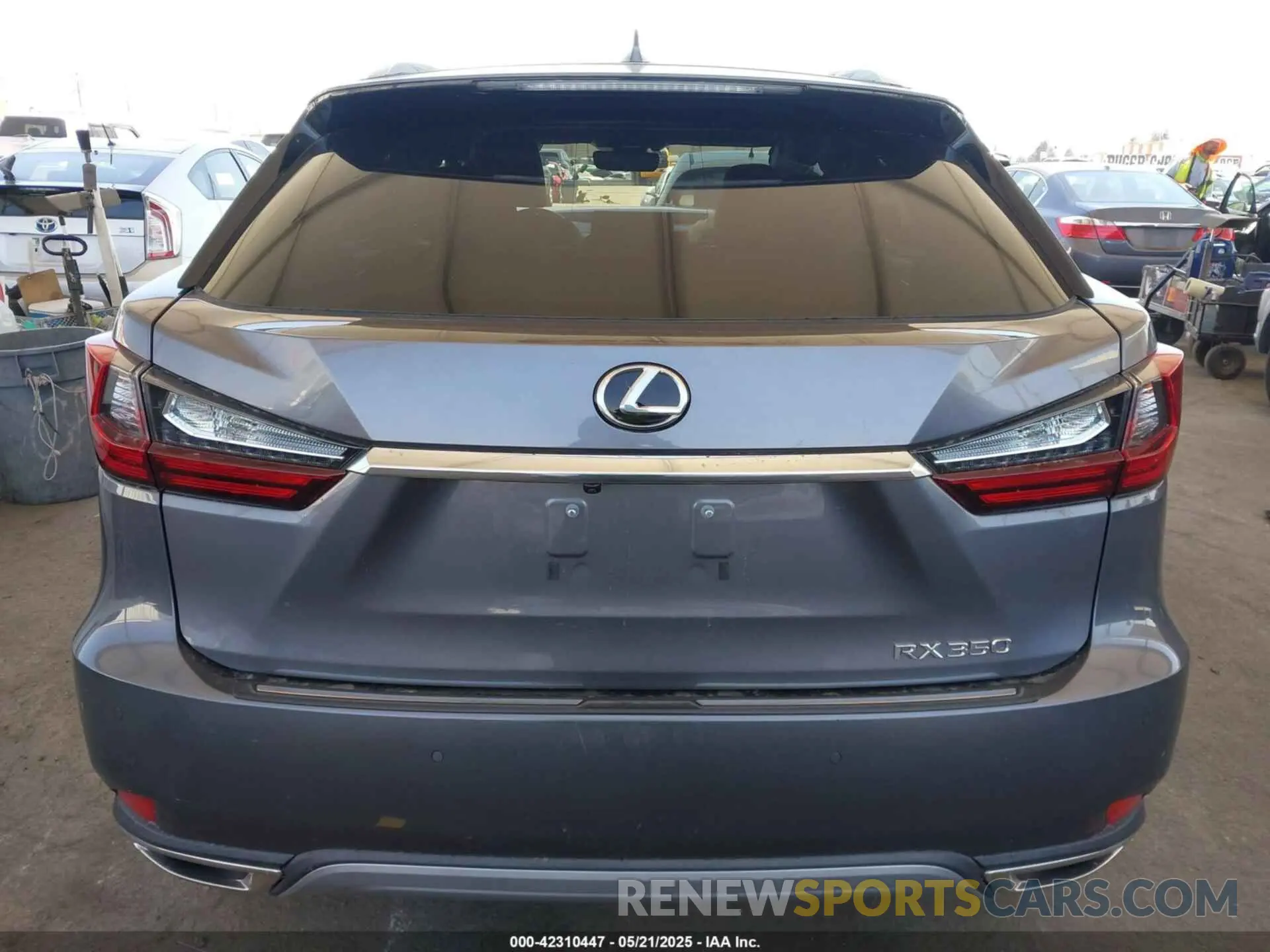16 Photograph of a damaged car 2T2JZMDA9LC217072 LEXUS RX 350 2020