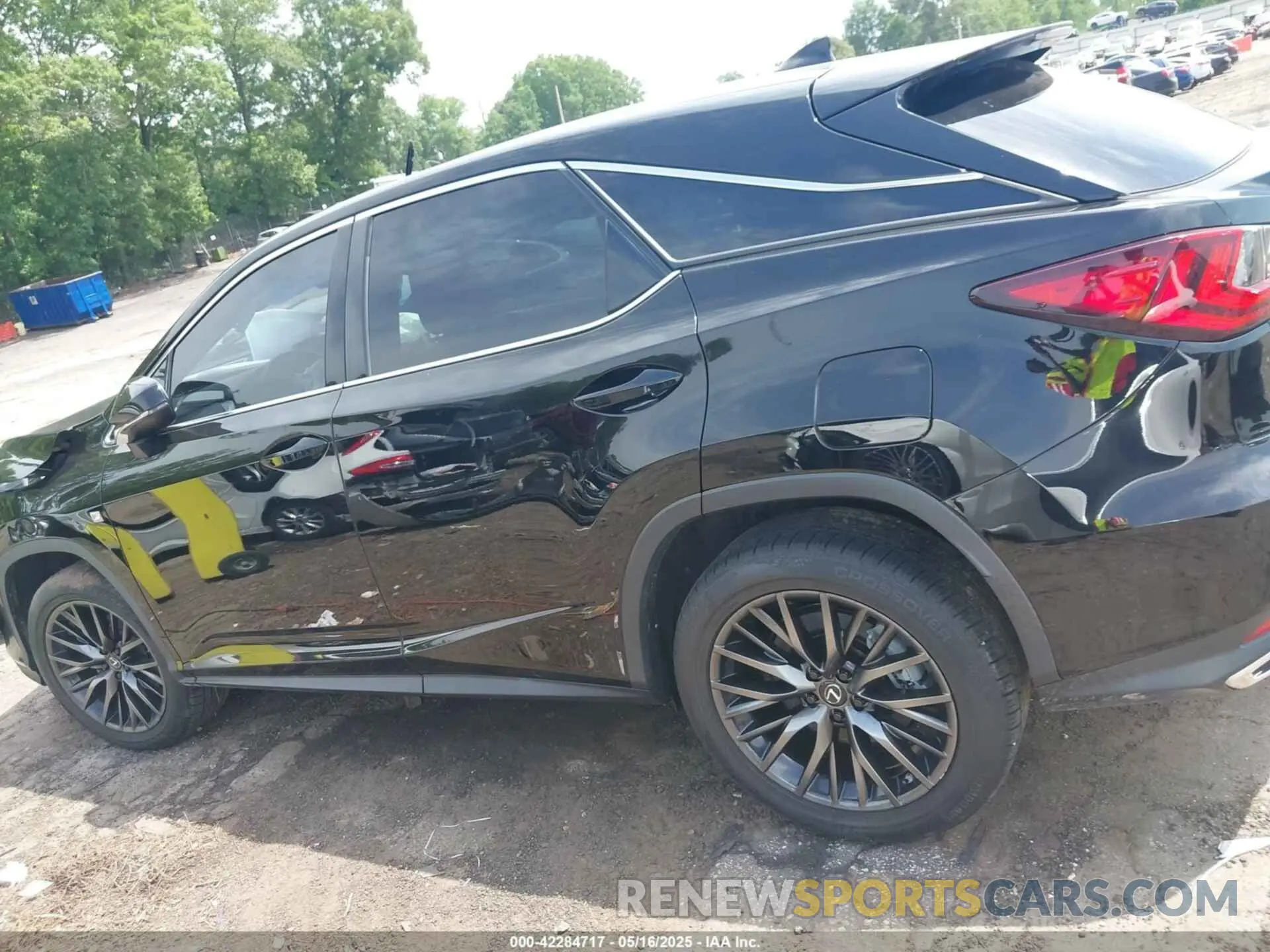 14 Photograph of a damaged car 2T2SZMAA6LC180684 LEXUS RX 350 2020