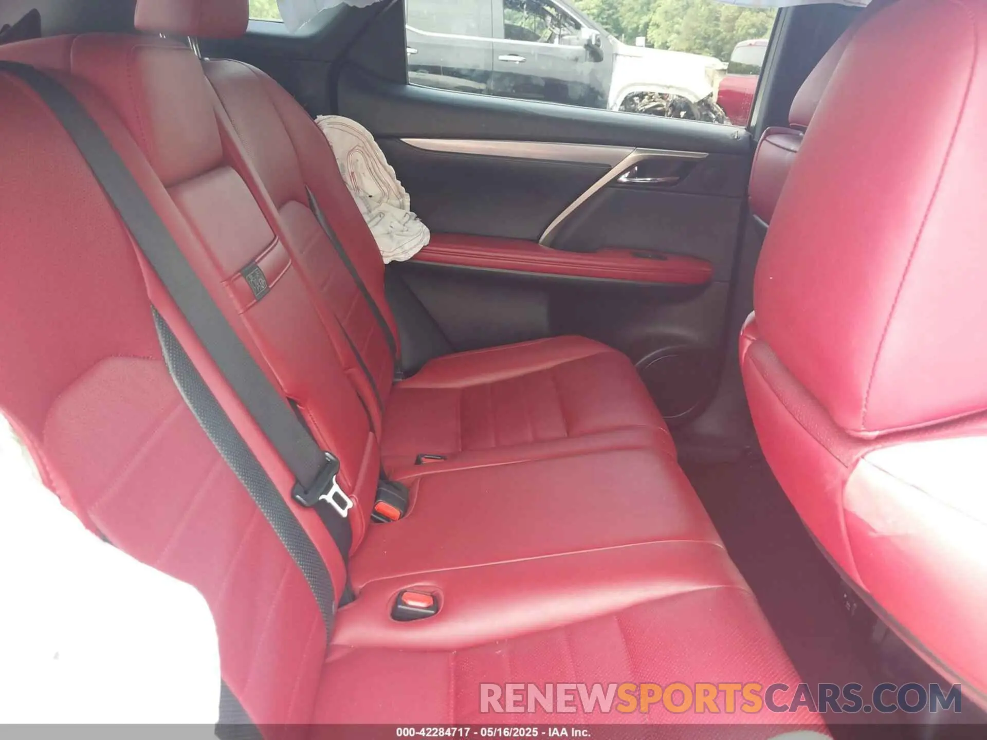 8 Photograph of a damaged car 2T2SZMAA6LC180684 LEXUS RX 350 2020
