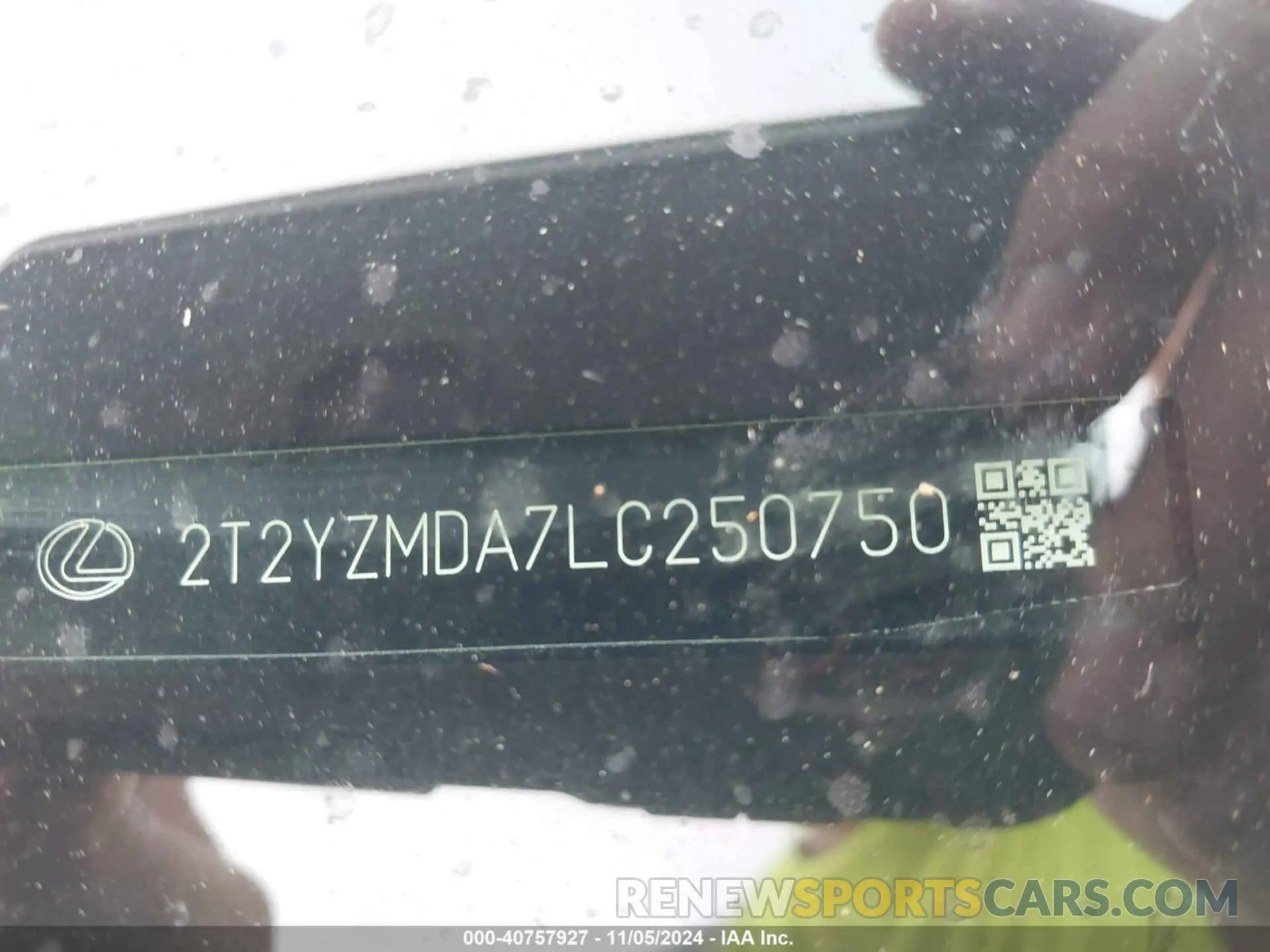 9 Photograph of a damaged car 2T2YZMDA7LC250750 LEXUS RX 350 2020