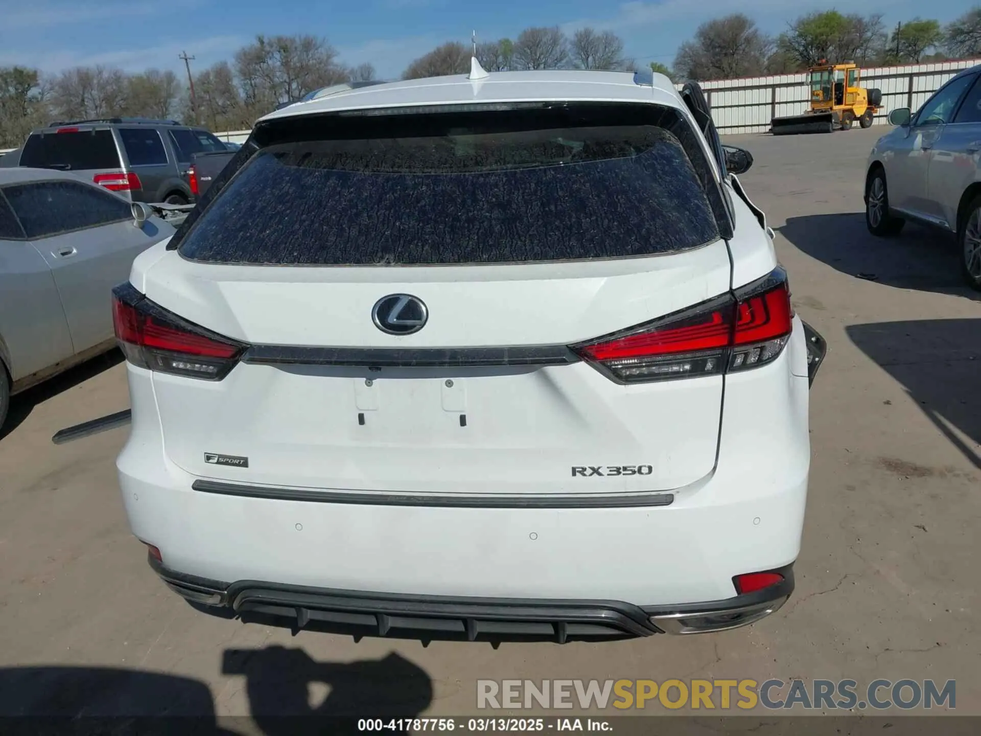 16 Photograph of a damaged car 2T2YZMDA7LC253891 LEXUS RX 350 2020