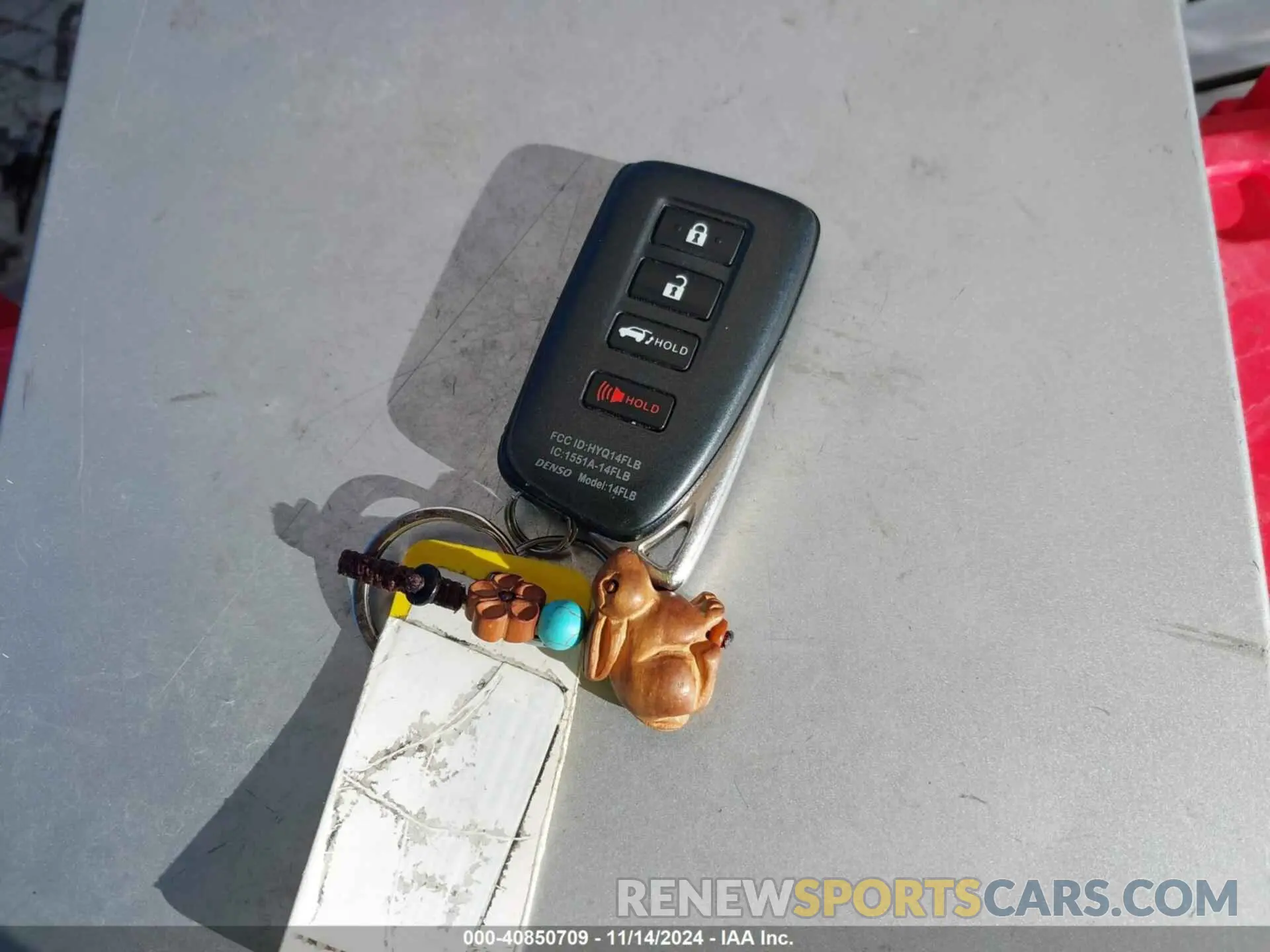 11 Photograph of a damaged car 2T2AZMDA8MC266751 LEXUS RX 350 2021