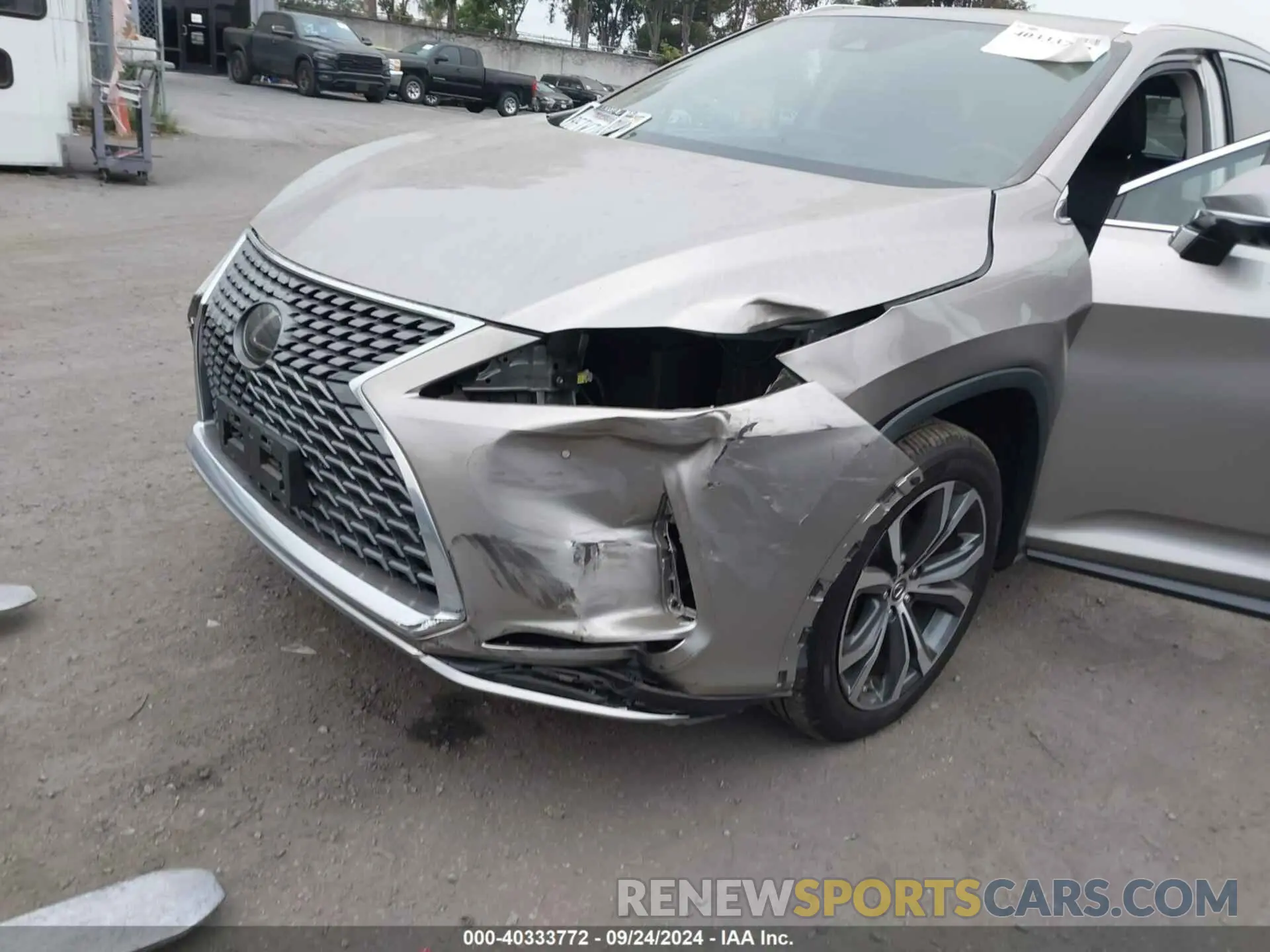 18 Photograph of a damaged car 2T2HZMAA1MC192527 LEXUS RX 350 2021