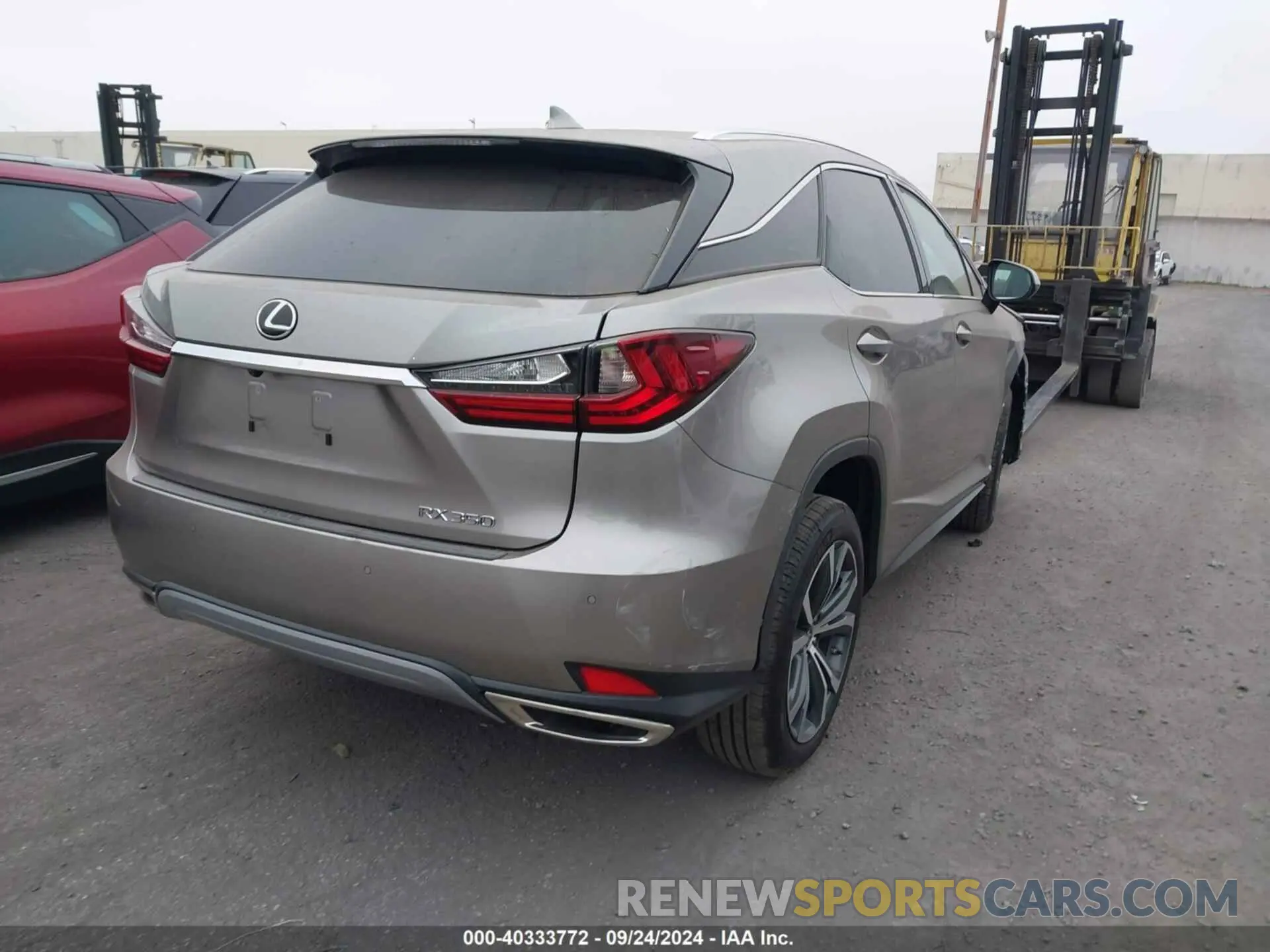 4 Photograph of a damaged car 2T2HZMAA1MC192527 LEXUS RX 350 2021