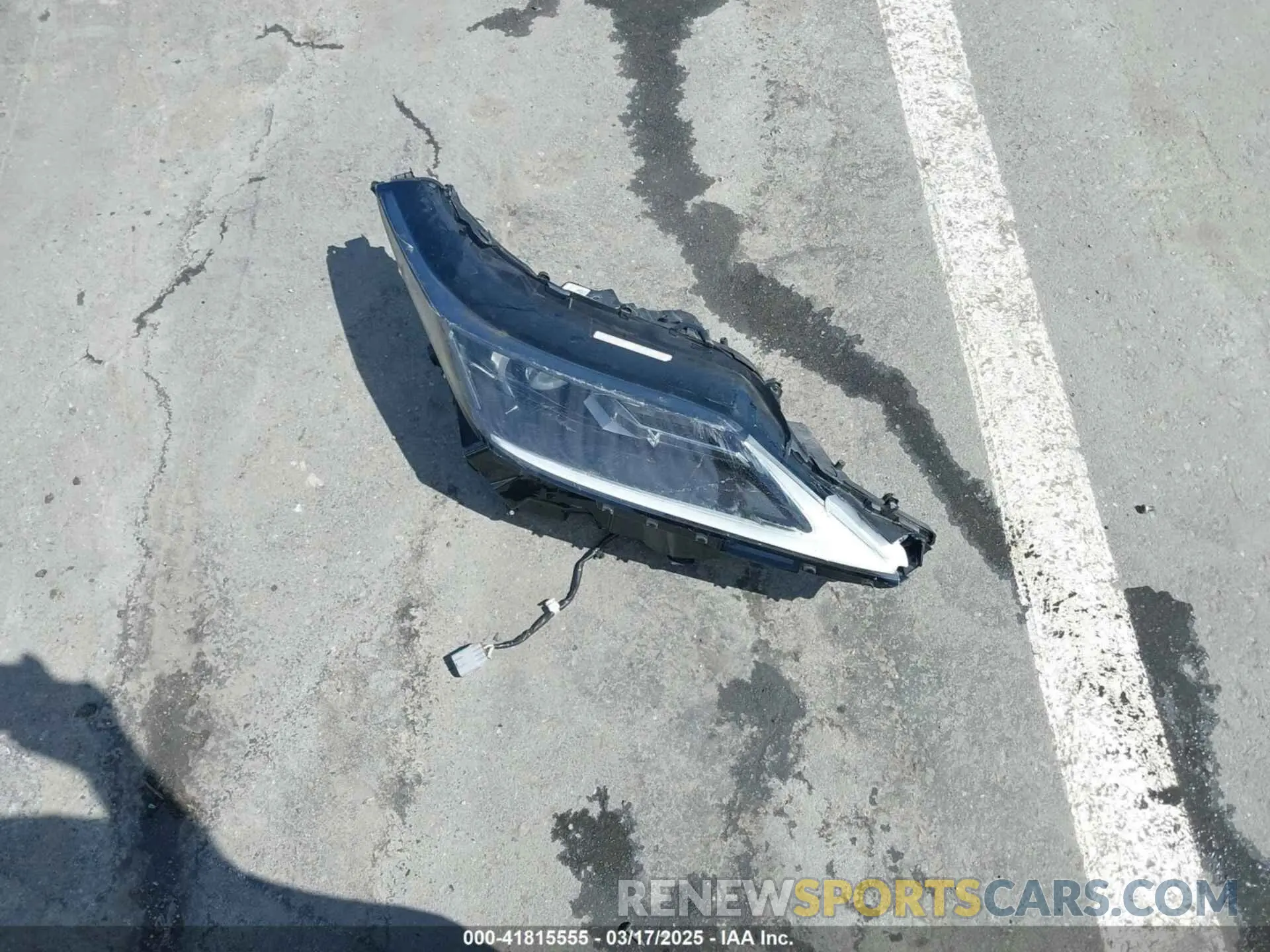 11 Photograph of a damaged car 2T2HZMAA3MC208100 LEXUS RX 350 2021