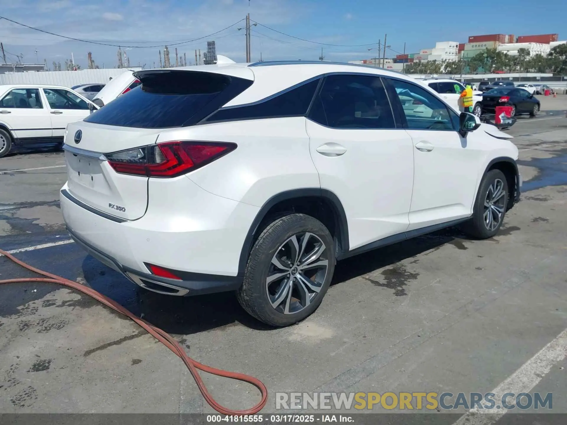 4 Photograph of a damaged car 2T2HZMAA3MC208100 LEXUS RX 350 2021