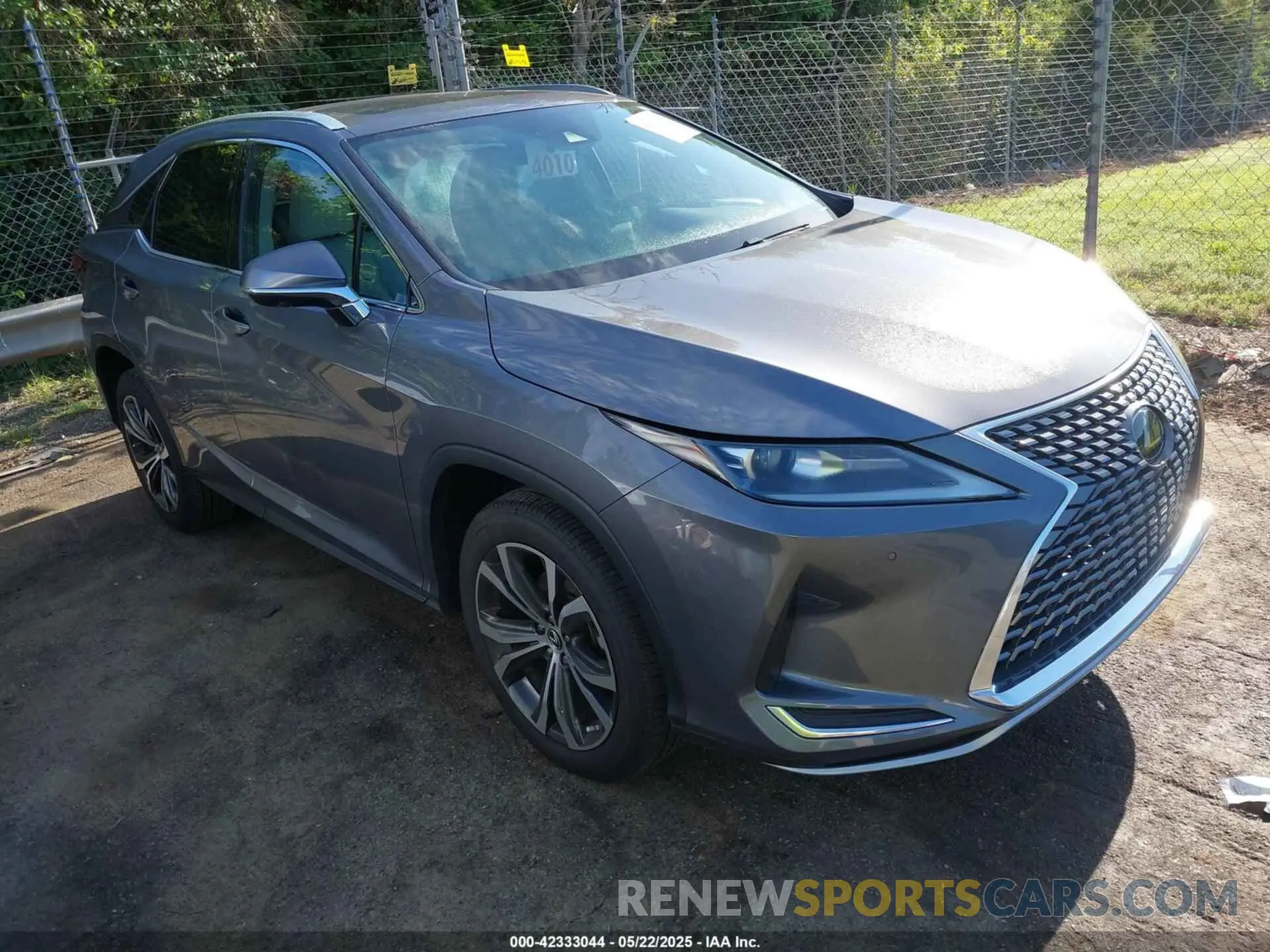 1 Photograph of a damaged car 2T2HZMAA4MC202161 LEXUS RX 350 2021