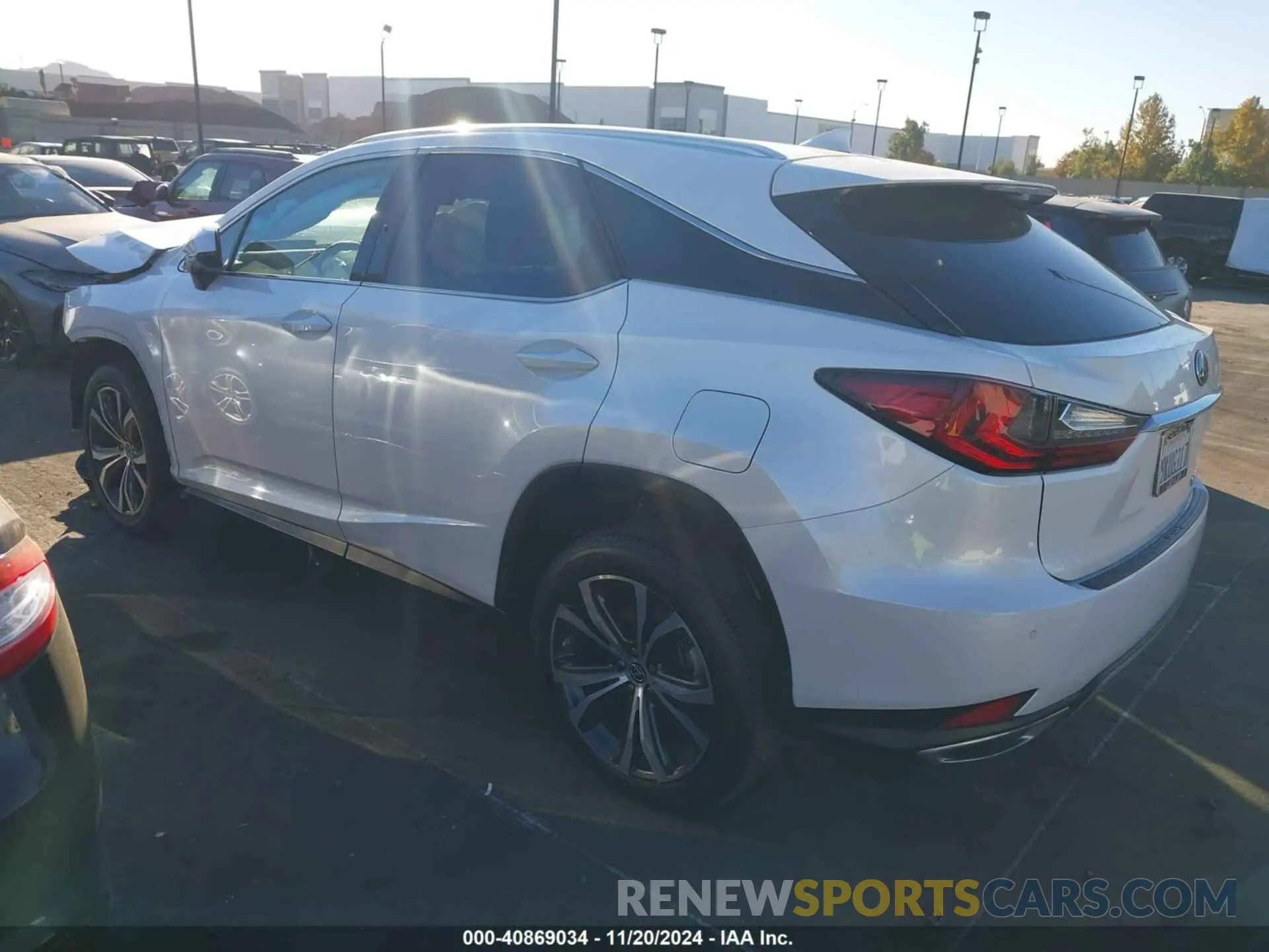 3 Photograph of a damaged car 2T2HZMAA6MC185637 LEXUS RX 350 2021